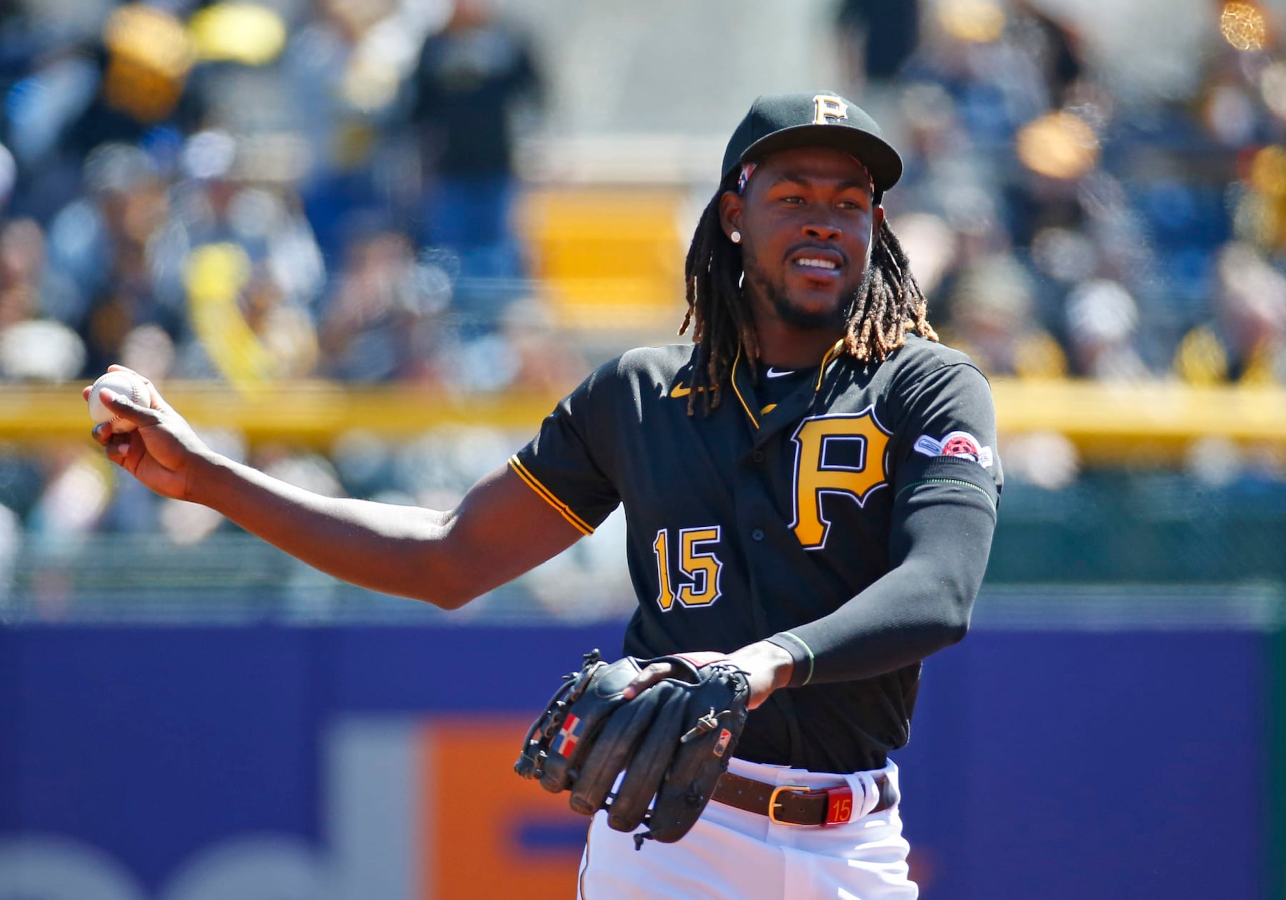 PITTSBURGH, PA - APRIL 09:  Oneil Cruz #15 of the Pittsburgh Pirates in action against the Chicago White Sox during inter-league play at PNC Park on April 9, 2023 in Pittsburgh, Pennsylvania.  (Photo by Justin K. Aller/Getty Images)