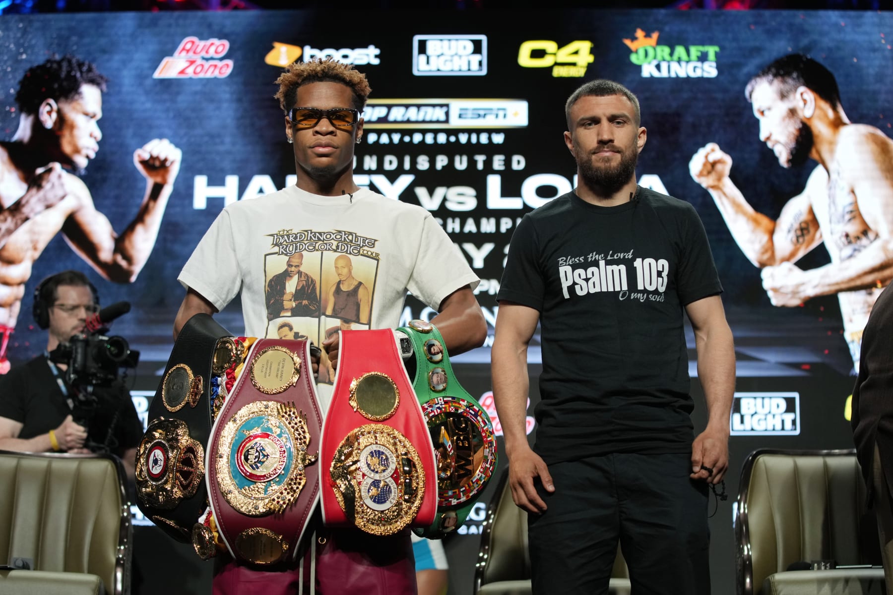 Devin Haney (left) and Vasiliy Lomachenko (right) pose before their fight on May 20.