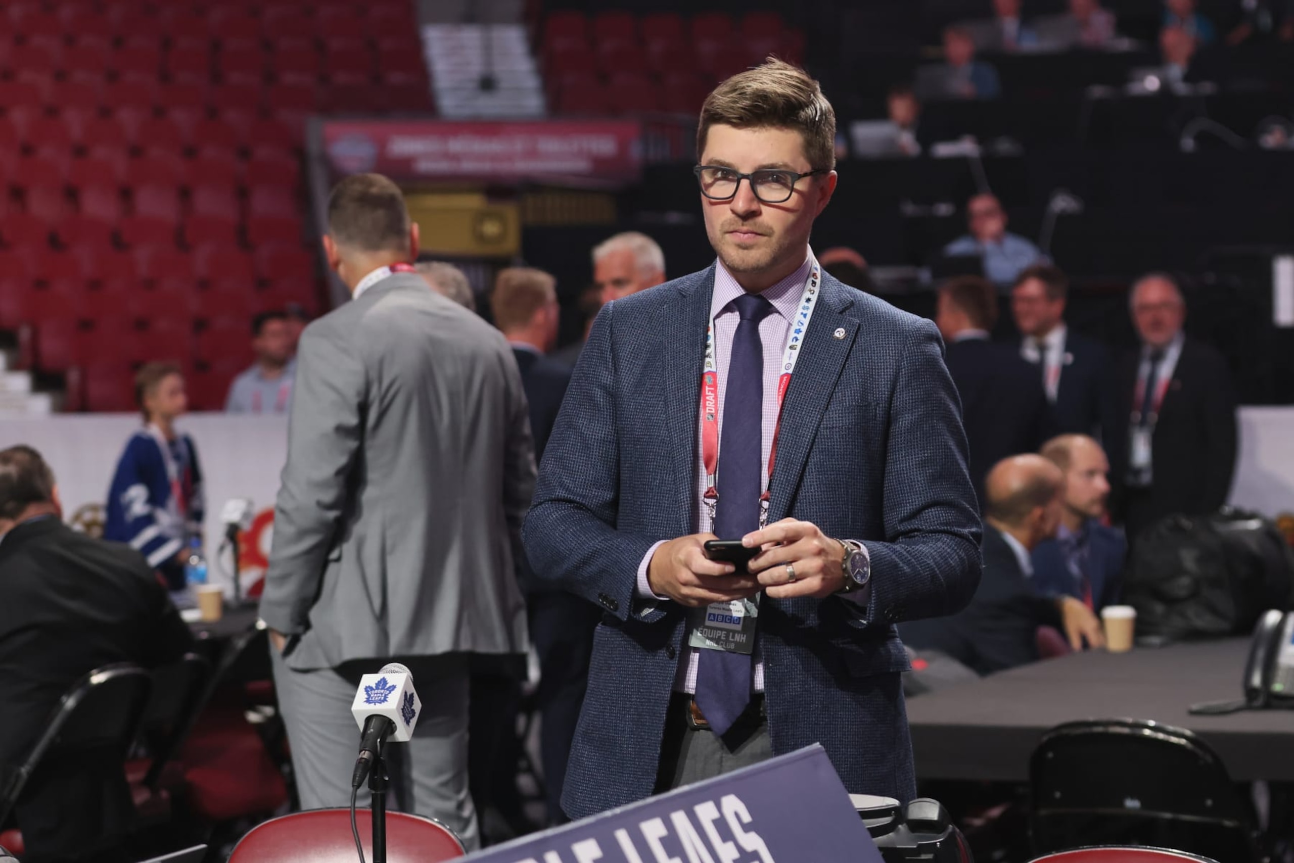 MONTREAL, QUEBEC - JULY 08: Toronto Maple Leafs General manager Kyle Dubas attends the 2022 NHL Draft at the Bell Centre on July 08, 2022 in Montreal, Quebec. (Photo by Bruce Bennett/Getty Images) MONTREAL, QUEBEC - JULY 08: Toronto Maple Leafs General manager Kyle Dubas attends the 2022 NHL Draft at the Bell Centre on July 08, 2022 in Montreal, Quebec. (Photo by Bruce Bennett/Getty Images)