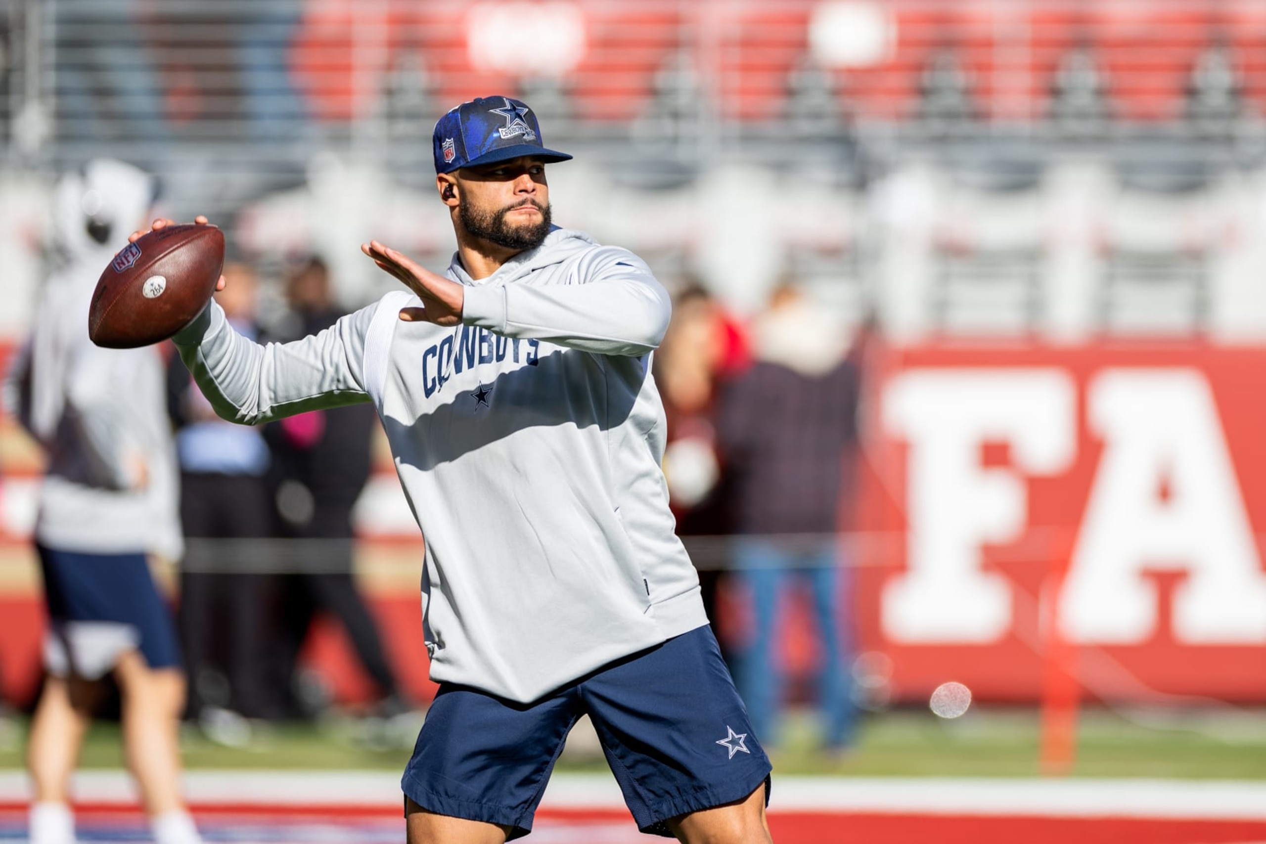 SANTA CLARA, CA - JANUARY 22: Dallas Cowboys quarterback Dak Prescott (4) warms up before the NFL NFC Divisional Playoff game between the Dallas Cowboys and San Francisco 49ers at Levis Stadium in Santa Clara, CA. (Photo by Bob Kupbens/Icon Sportswire via Getty Images) SANTA CLARA, CA - JANUARY 22: Dallas Cowboys quarterback Dak Prescott (4) warms up before the NFL NFC Divisional Playoff game between the Dallas Cowboys and San Francisco 49ers at Levis Stadium in Santa Clara, CA. (Photo by Bob Kupbens/Icon Sportswire via Getty Images)