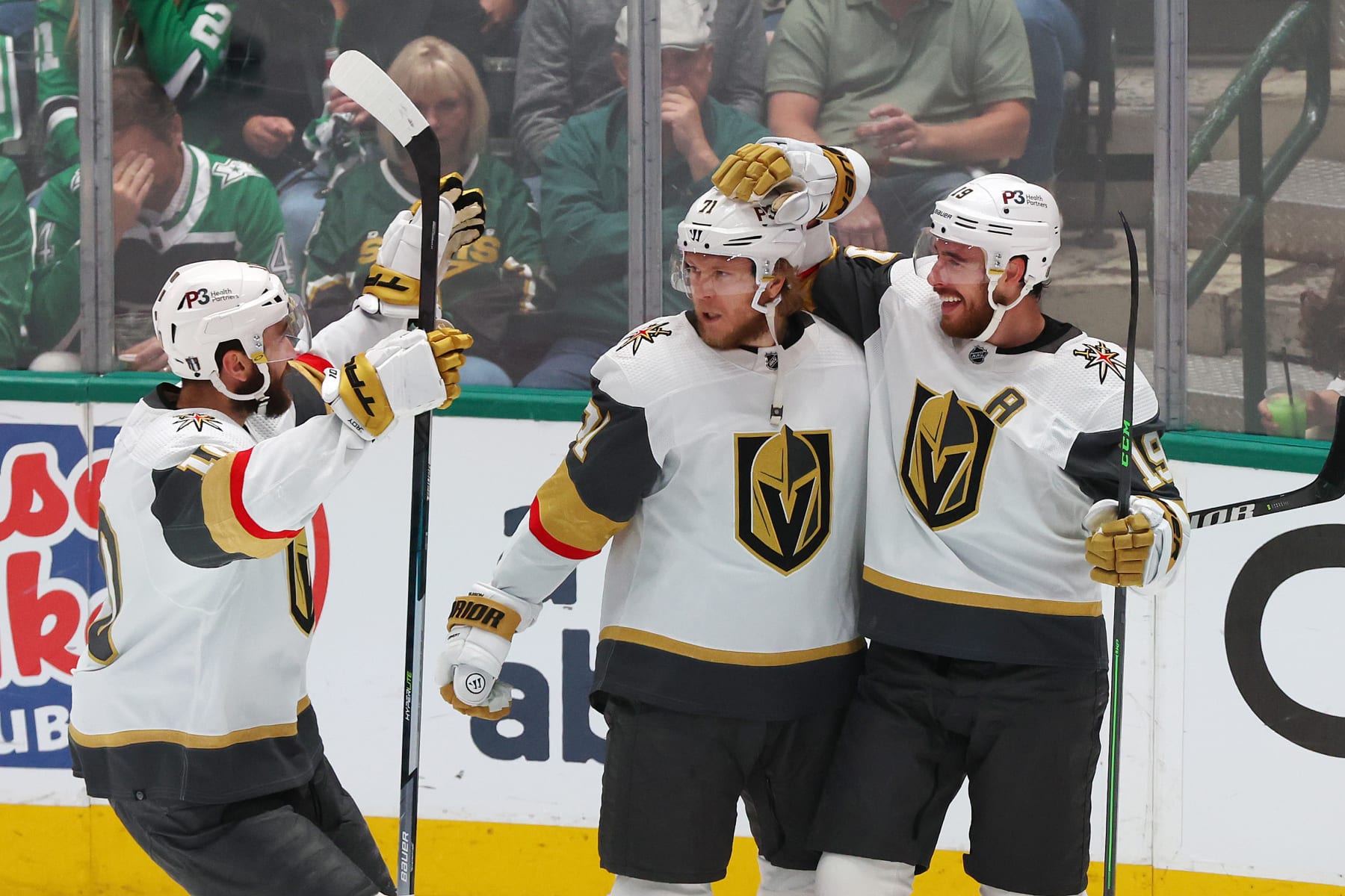 DALLAS, TEXAS - MAY 25: William Karlsson #71 of the Vegas Golden Knights is congratulated by teammates after scoring a goal against the Dallas Stars during the first period in Game Four of the Western Conference Final of the 2023 Stanley Cup Playoffs at American Airlines Center on May 25, 2023 in Dallas, Texas. (Photo by Richard Rodriguez/Getty Images)
