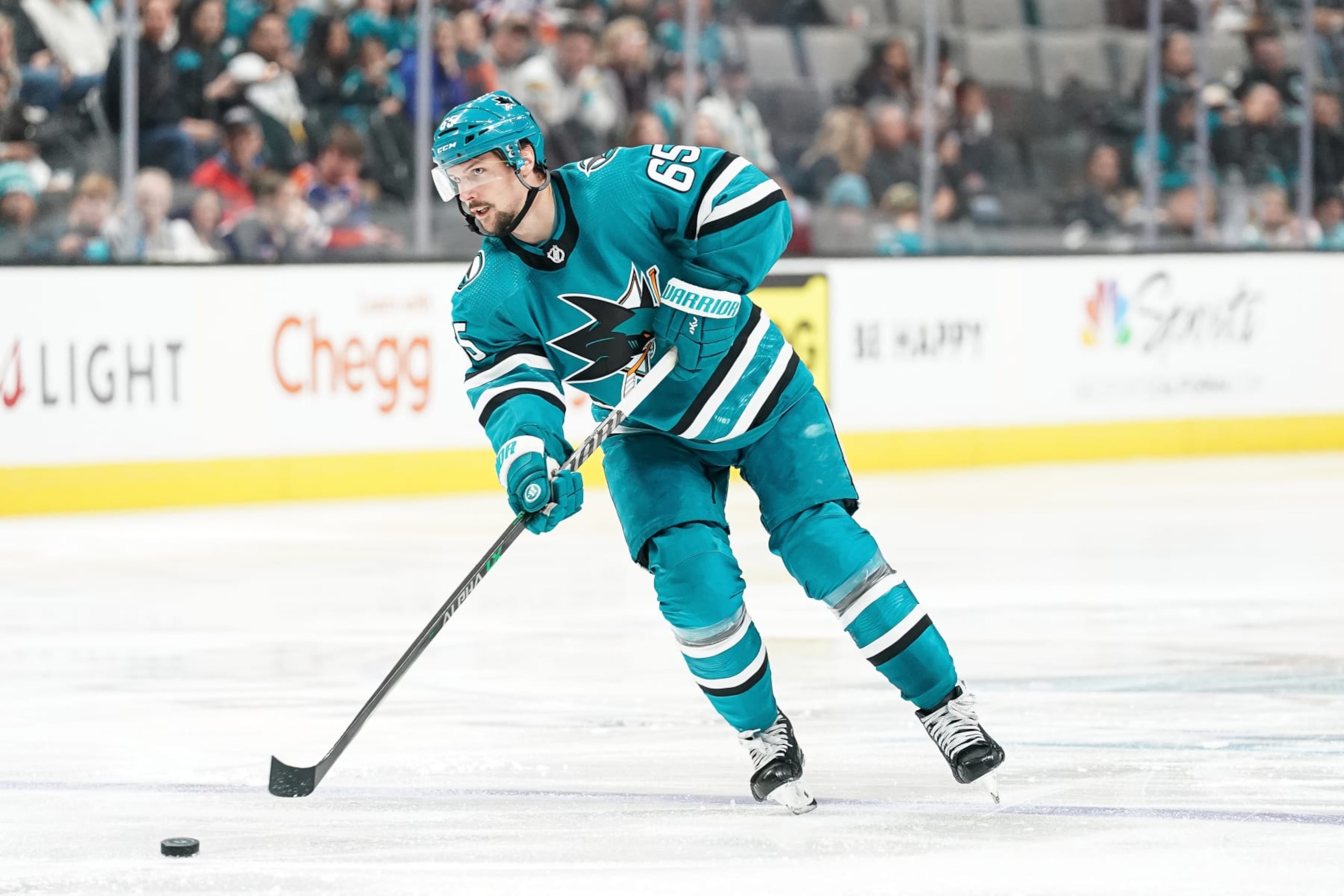 SAN JOSE, CA - APRIL 8: Erik Karlsson #65 of the San Jose Sharks skates with the puck in the third period against the Edmonton Oilers at SAP Center on April 8, 2023 in San Jose, California. (Photo by Kavin Mistry/NHLI via Getty Images) SAN JOSE, CA - APRIL 8: Erik Karlsson #65 of the San Jose Sharks skates with the puck in the third period against the Edmonton Oilers at SAP Center on April 8, 2023 in San Jose, California. (Photo by Kavin Mistry/NHLI via Getty Images)