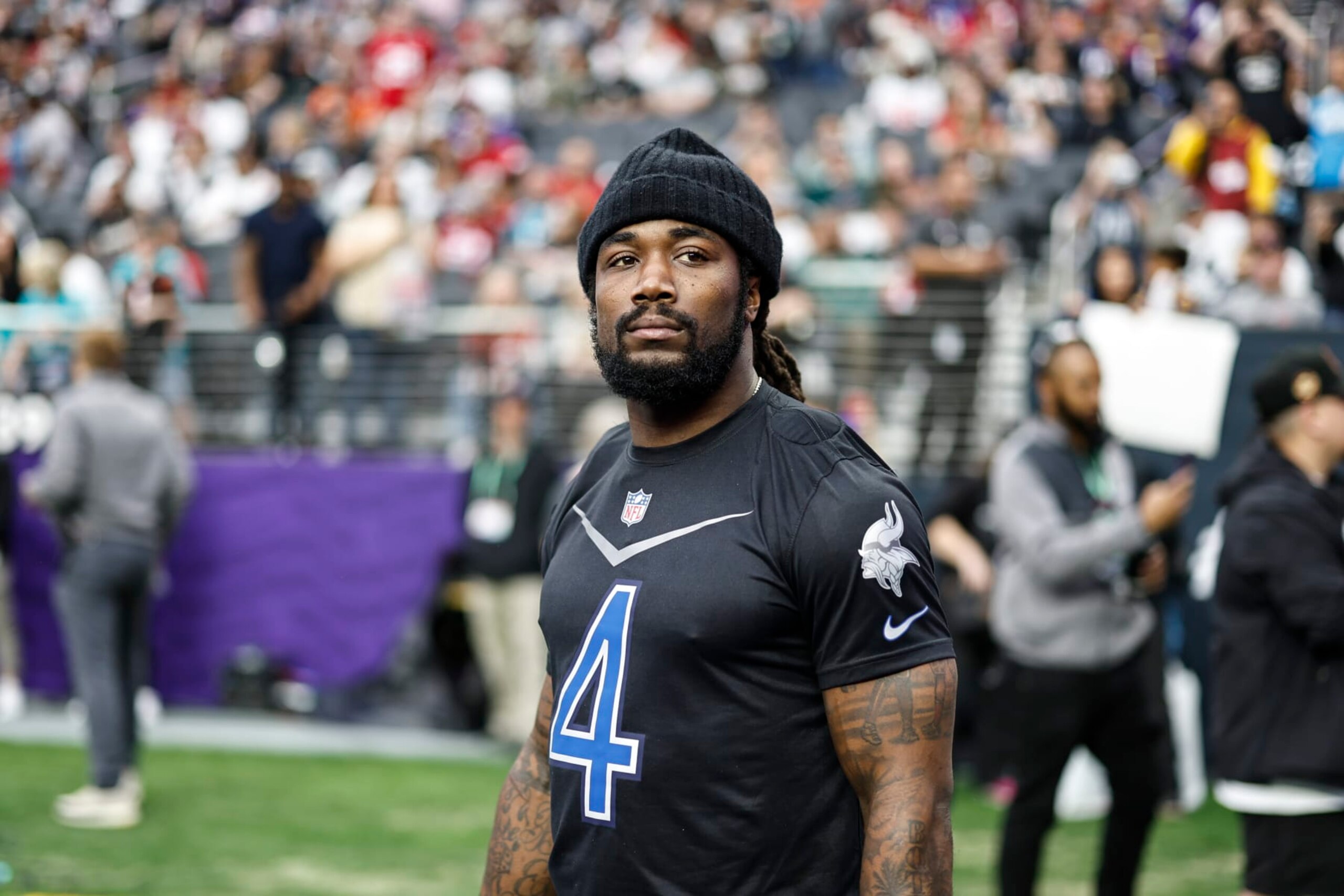 LAS VEGAS, NEVADA - FEBRUARY 05: LAS VEGAS, NEVADA - FEBRUARY 05: NFC running back Dalvin Cook #4 of the Minnesota Vikings looks on during an NFL Pro Bowl football game at Allegiant Stadium on February 05, 2023 in Las Vegas, Nevada. (Photo by Michael Owens/Getty Images) LAS VEGAS, NEVADA - FEBRUARY 05: LAS VEGAS, NEVADA - FEBRUARY 05: NFC running back Dalvin Cook #4 of the Minnesota Vikings looks on during an NFL Pro Bowl football game at Allegiant Stadium on February 05, 2023 in Las Vegas, Nevada. (Photo by Michael Owens/Getty Images)