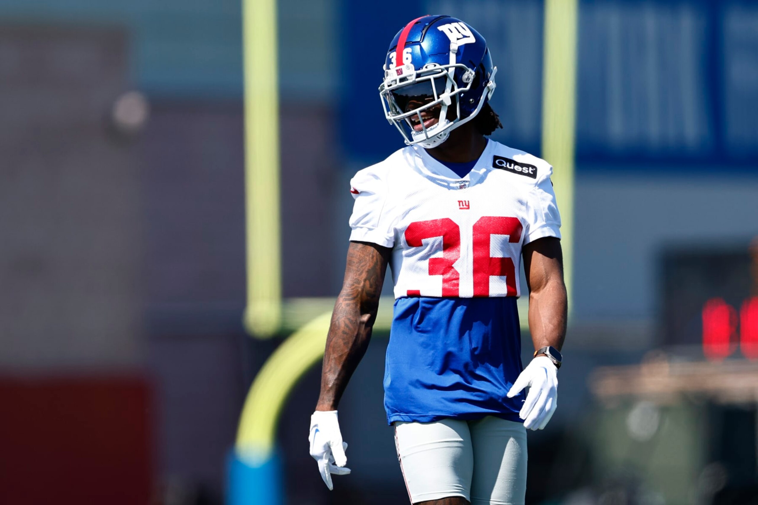 CB Deonte Banks CB Deonte Banks