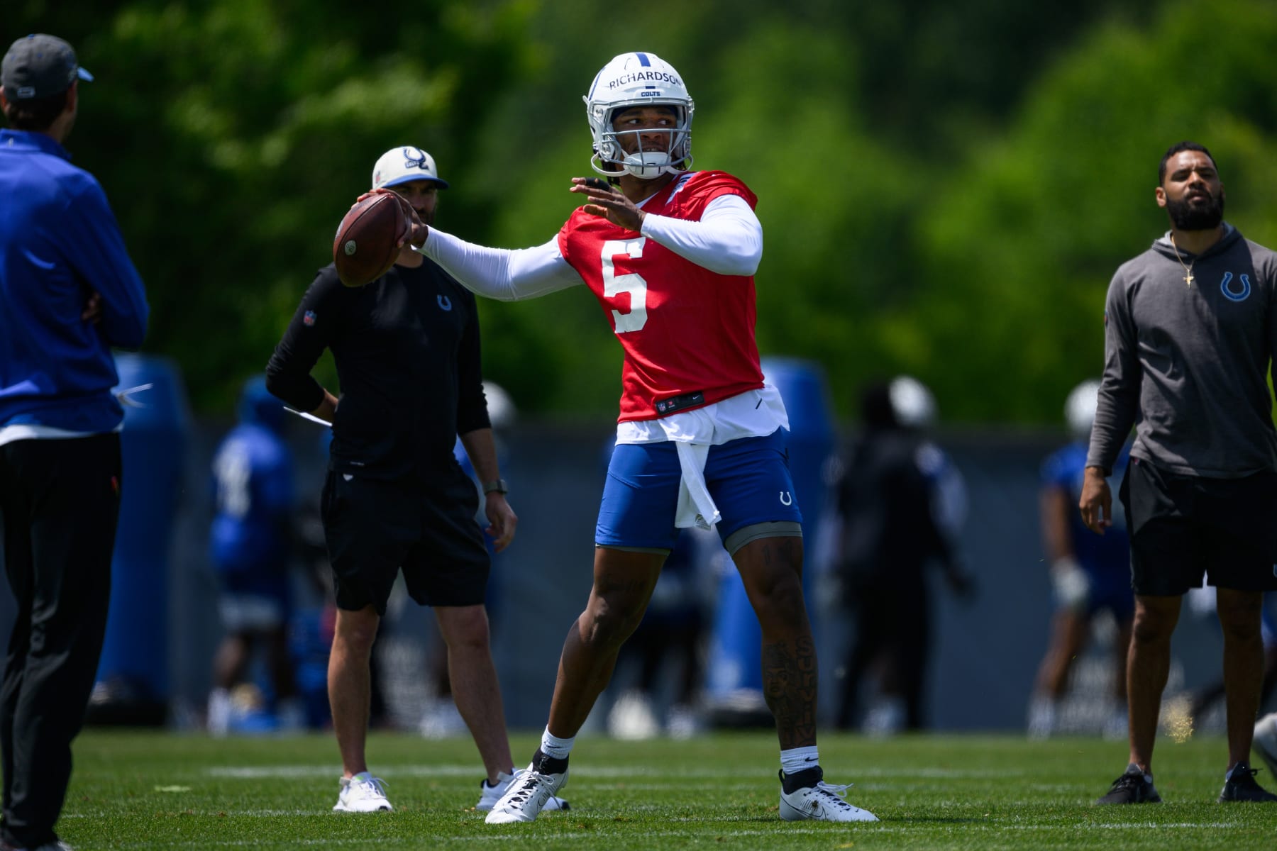 INDIANAPOLIS, IN - MAY 25: Indianapolis Colts quarterback Anthony Richardson (5) runs through a drill during the Indianapolis Colts OTA on May 25, 2023 at the Indiana Farm Bureau Football Center in Indianapolis, IN. (Photo by Zach Bolinger/Icon Sportswire via Getty Images)