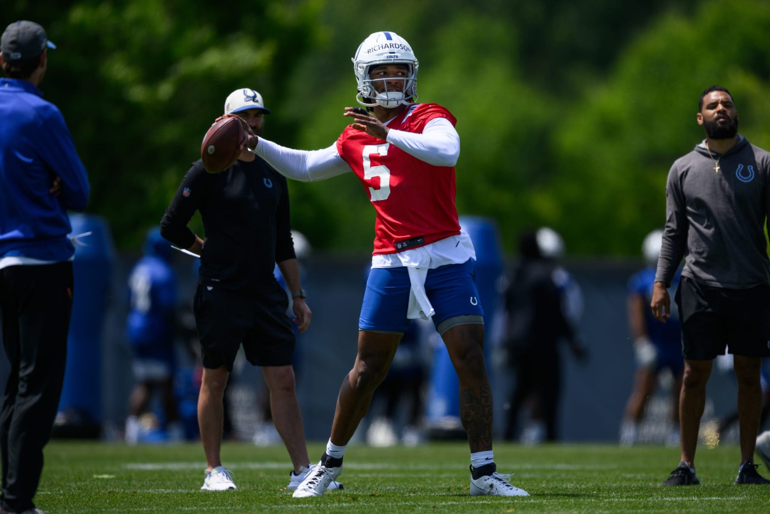 INDIANAPOLIS, IN - MAY 25: Indianapolis Colts quarterback Anthony Richardson (5) runs through a drill during the Indianapolis Colts OTA on May 25, 2023 at the Indiana Farm Bureau Football Center in Indianapolis, IN. (Photo by Zach Bolinger/Icon Sportswire via Getty Images)