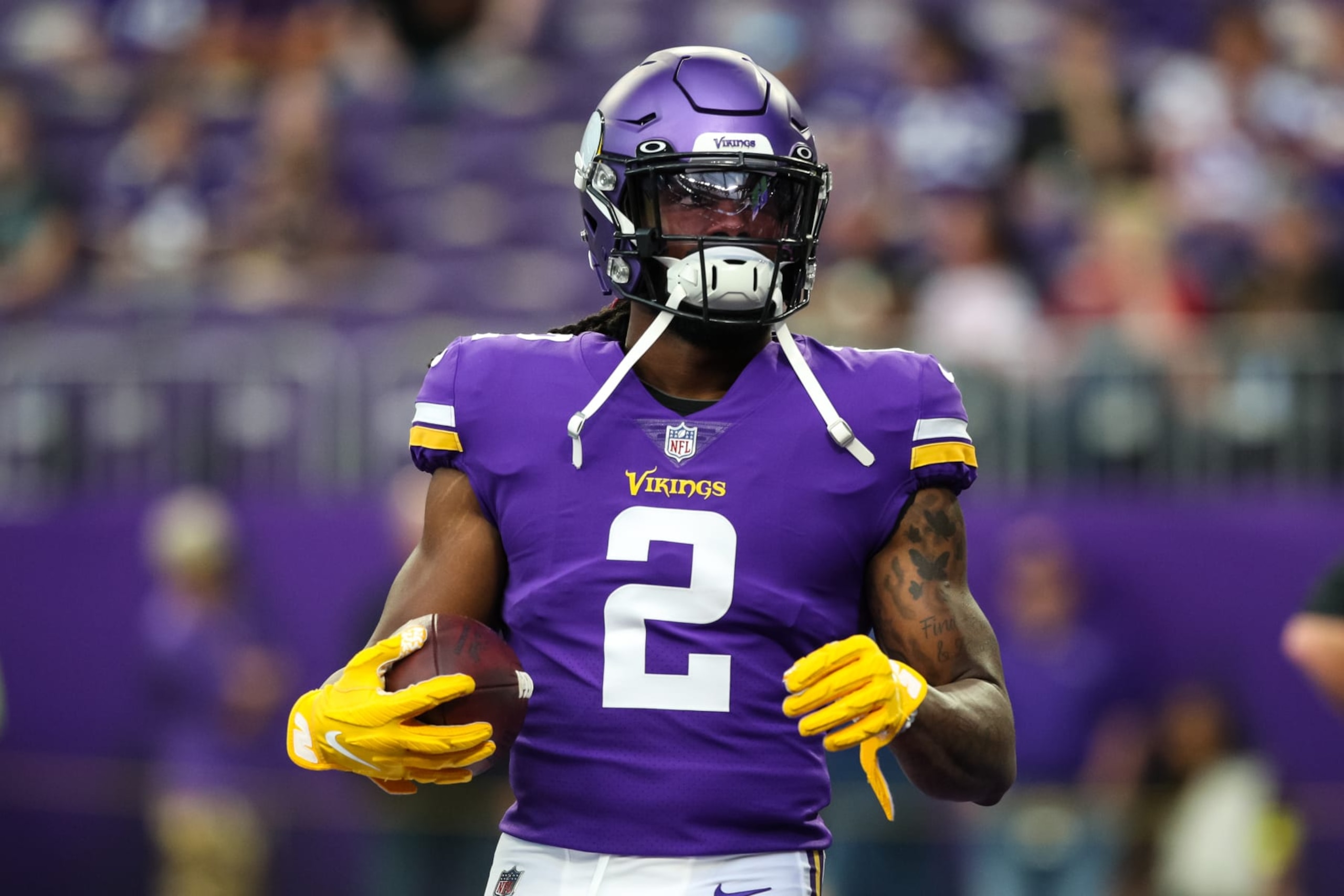 MINNEAPOLIS, MN - AUGUST 20: Alexander Mattison #2 of the Minnesota Vikings warms up before the start of a preseason game against the San Francisco 49ers at U.S. Bank Stadium on August 20, 2022 in Minneapolis, Minnesota. (Photo by David Berding/Getty Images)