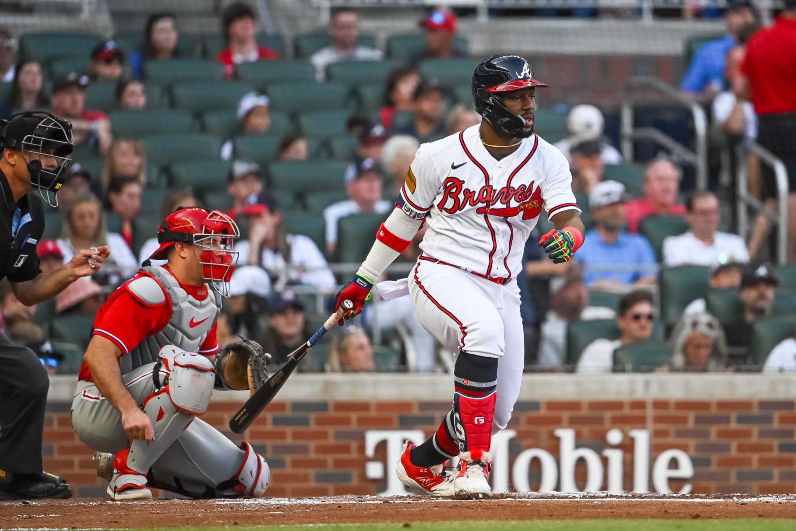 ATLANTA, GA - MAY 28: Atlanta Braves center fielder Michael Harris II (23) reaches on a fielder's choice during the MLB game between the Philadelphia Phillies and Atlanta Braves on May 28, 2023, at Truist Park in Atlanta, GA. (Photo by John Adams/Icon Sportswire via Getty Images)