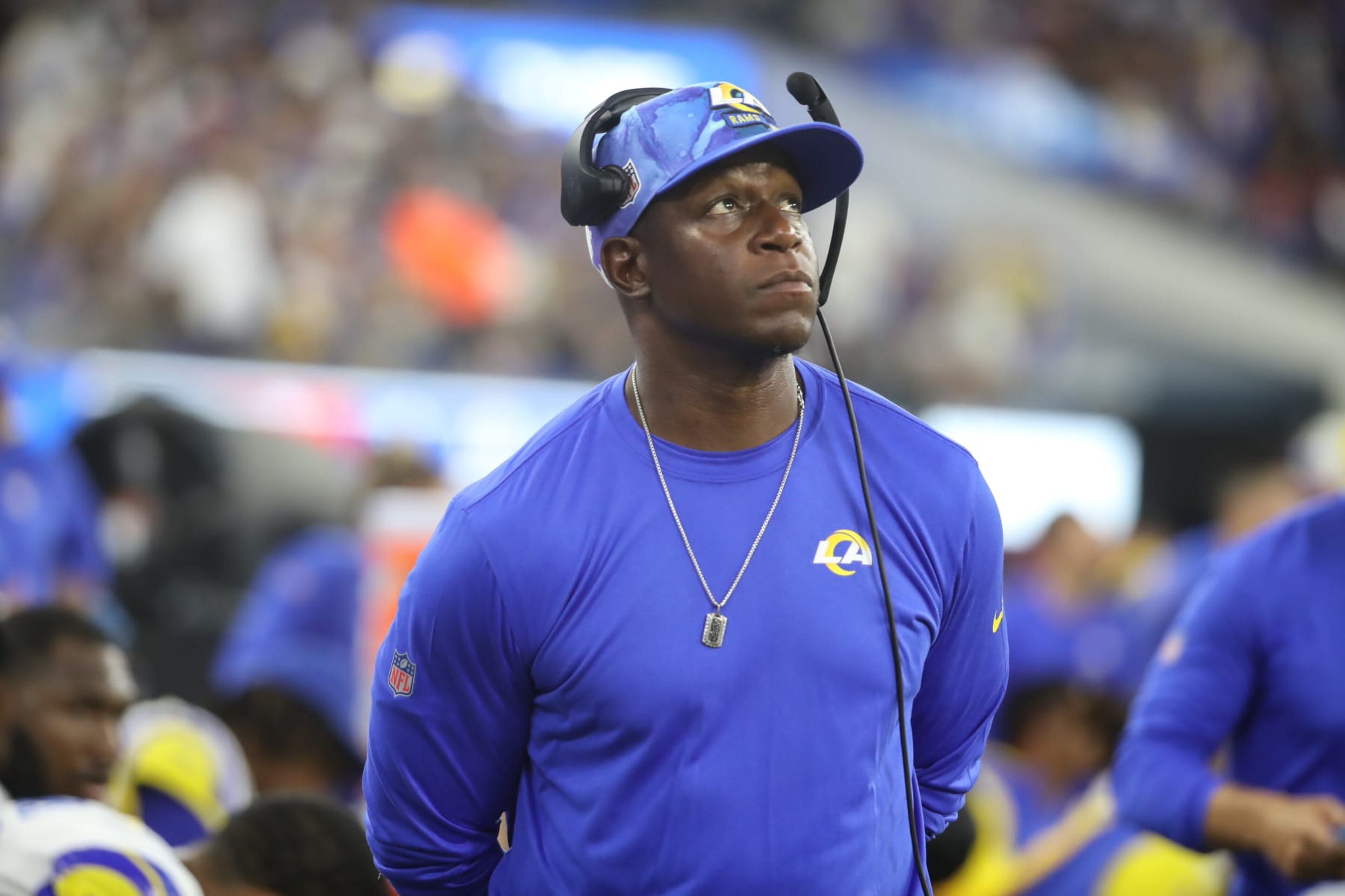INGLEWOOD, CA - SEPTEMBER 08: Los Angeles Rams defensive coach Raheem Morris during the Buffalo Bills game versus the Los Angeles Rams on September 8, 2022, at Sofi Stadium in Inglewood, CA. (Photo by Jevone Moore/Icon Sportswire via Getty Images)
