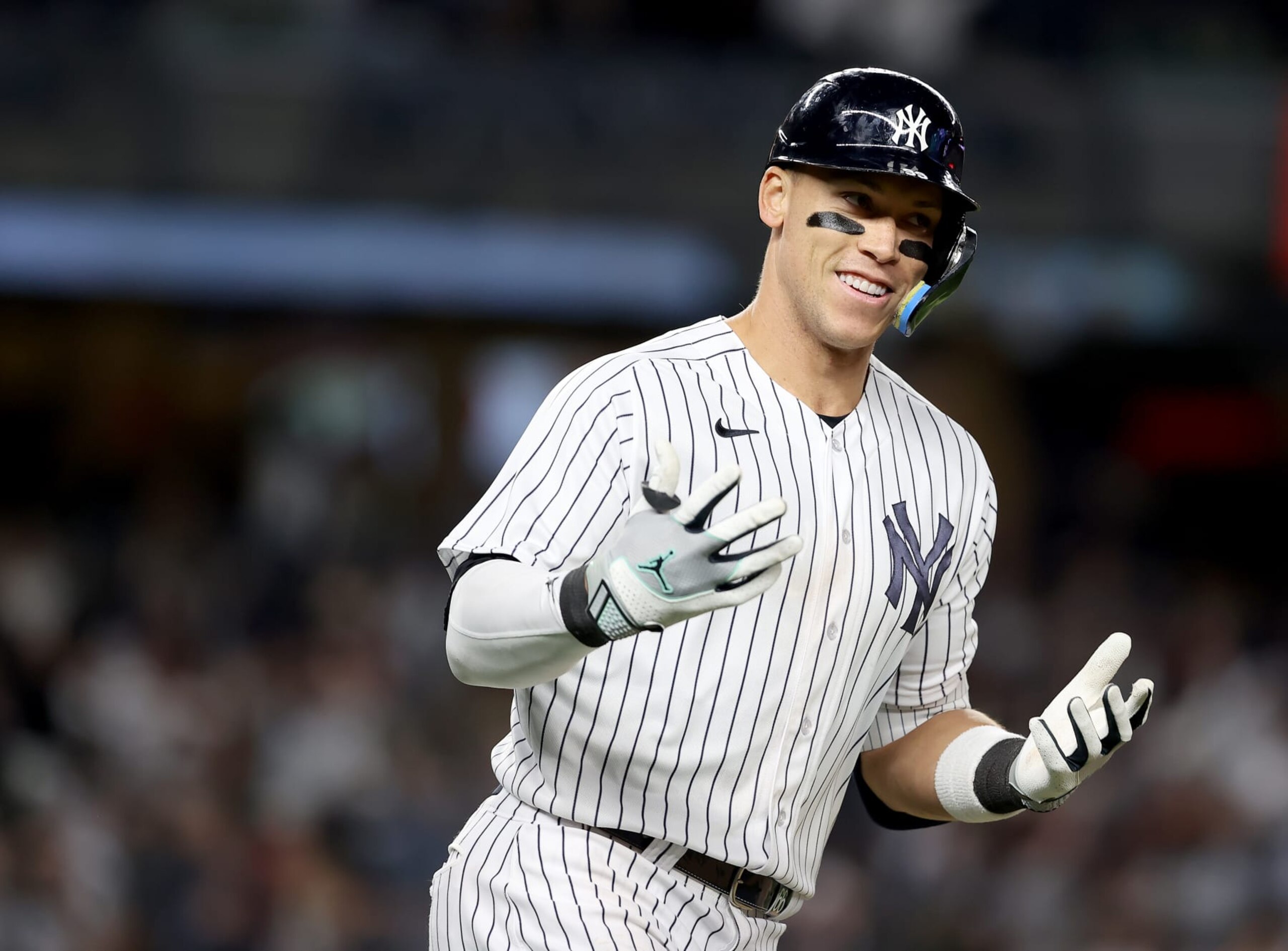 Aaron Judge is pushing for home run history again, only this time he has company.