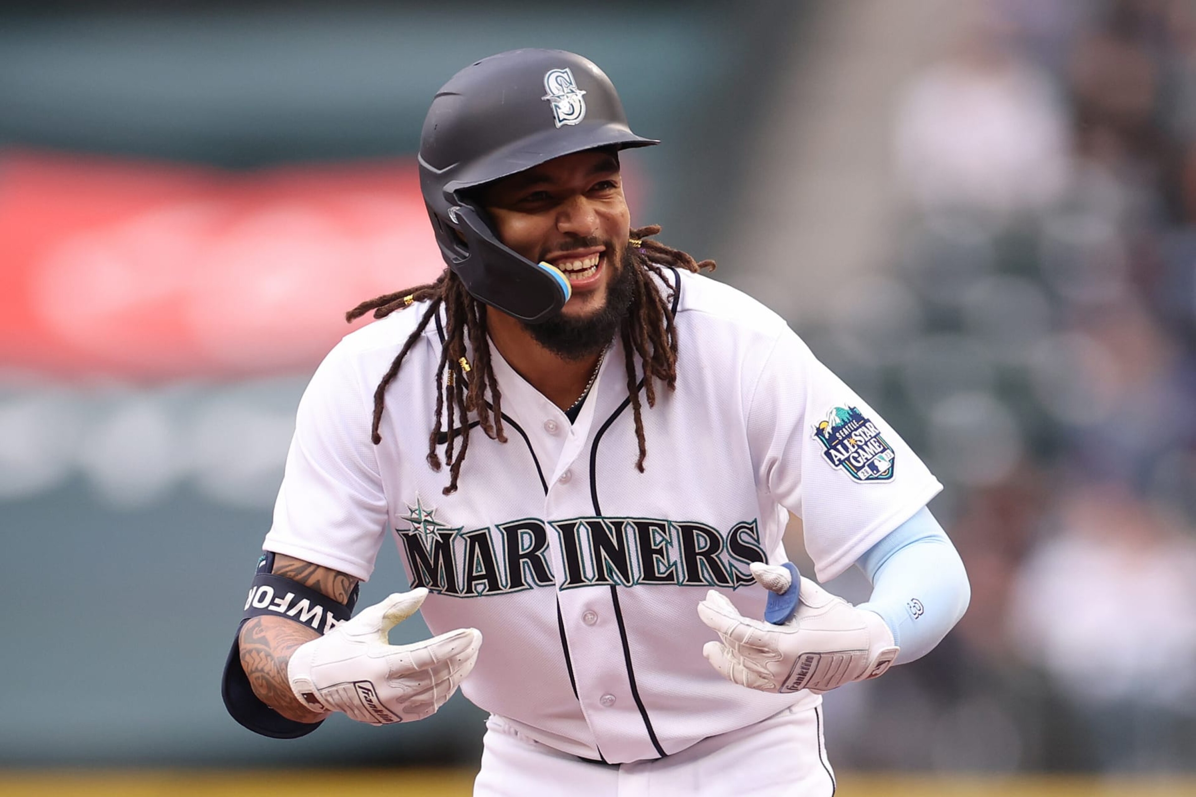 SEATTLE, WASHINGTON - MAY 31: J.P. Crawford #3 of the Seattle Mariners reacts after his single against the New York Yankees during the third inning at T-Mobile Park on May 31, 2023 in Seattle, Washington. (Photo by Steph Chambers/Getty Images) SEATTLE, WASHINGTON - MAY 31: J.P. Crawford #3 of the Seattle Mariners reacts after his single against the New York Yankees during the third inning at T-Mobile Park on May 31, 2023 in Seattle, Washington. (Photo by Steph Chambers/Getty Images)
