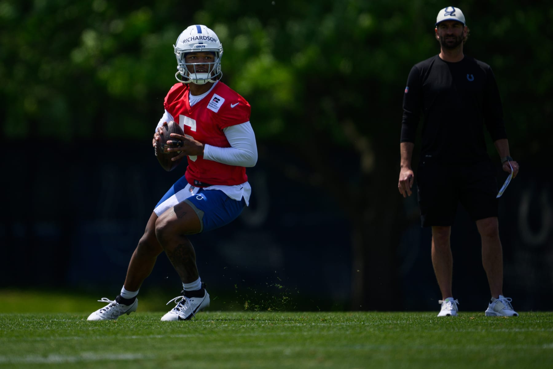 INDIANAPOLIS, IN - MAY 25: Indianapolis Colts quarterback Anthony Richardson (5) runs through a drill during the Indianapolis Colts OTA on May 25, 2023 at the Indiana Farm Bureau Football Center in Indianapolis, IN. (Photo by Zach Bolinger/Icon Sportswire via Getty Images)