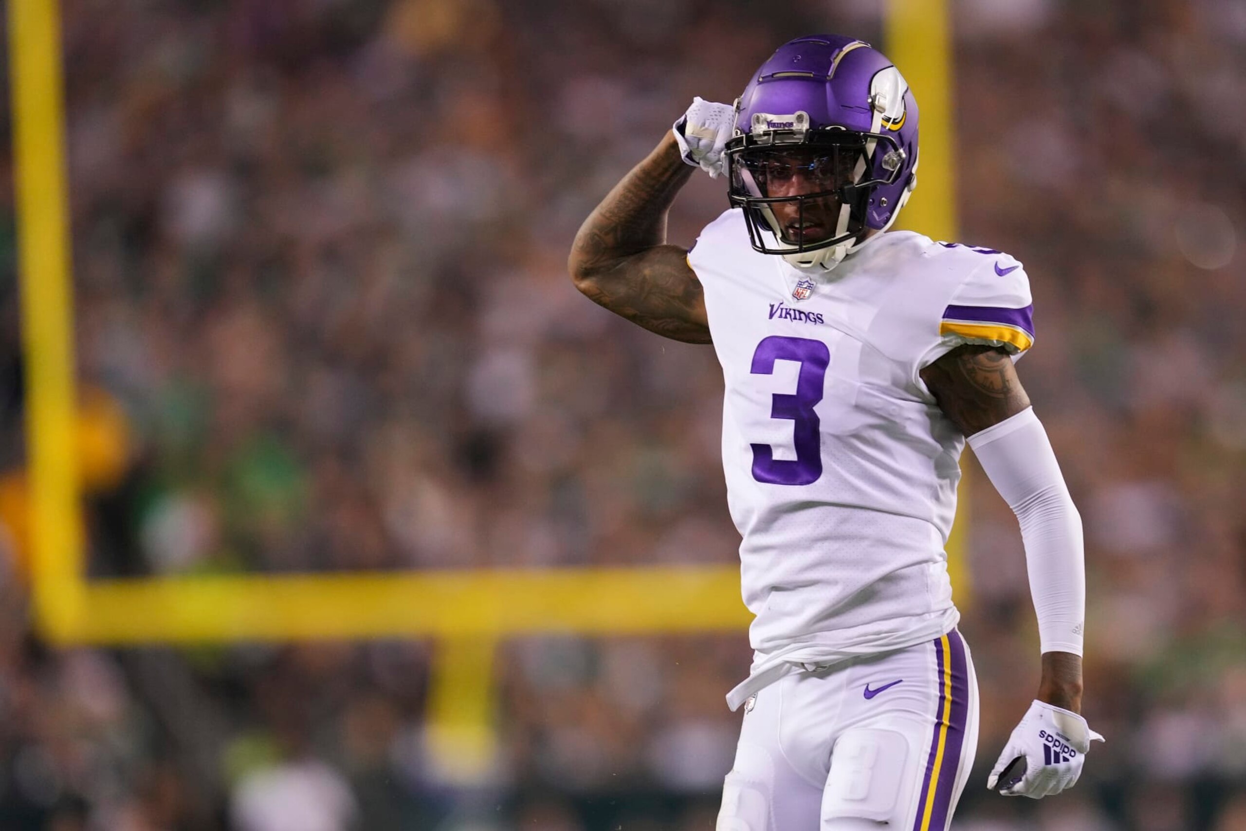 PHILADELPHIA, PA - SEPTEMBER 19: Cameron Dantzler Sr. #3 of the Minnesota Vikings reacts against the Philadelphia Eagles at Lincoln Financial Field on September 19, 2022 in Philadelphia, Pennsylvania. (Photo by Mitchell Leff/Getty Images) PHILADELPHIA, PA - SEPTEMBER 19: Cameron Dantzler Sr. #3 of the Minnesota Vikings reacts against the Philadelphia Eagles at Lincoln Financial Field on September 19, 2022 in Philadelphia, Pennsylvania. (Photo by Mitchell Leff/Getty Images)