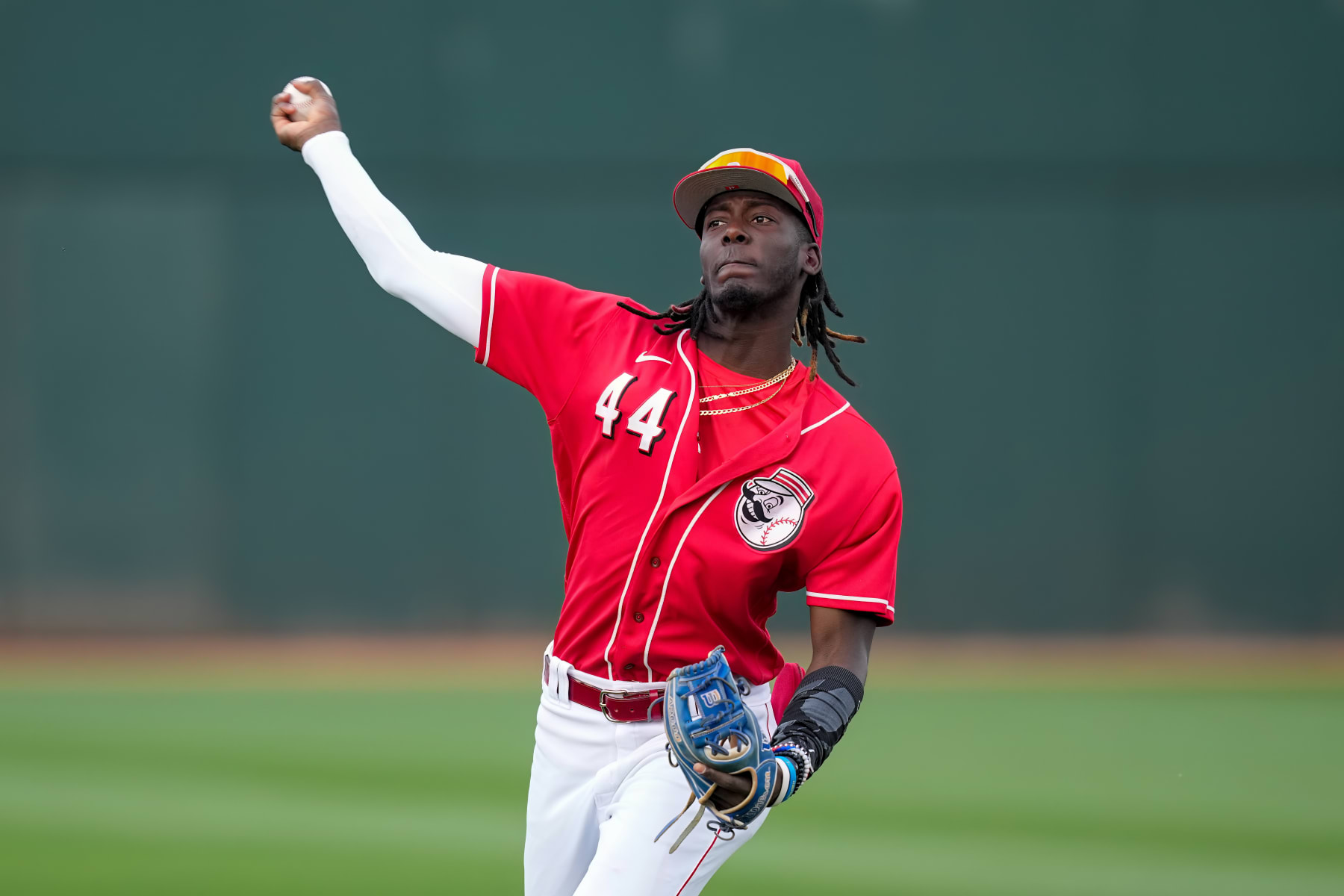 GOODYEAR, ARIZONA - MARCH 10: Elly De La Cruz #44 of the Cincinnati Reds warms up before a spring training game against the Arizona Diamondbacks at Goodyear Ballpark on March 10, 2023 in Goodyear, Arizona. (Photo by Dylan Buell/Getty Images)