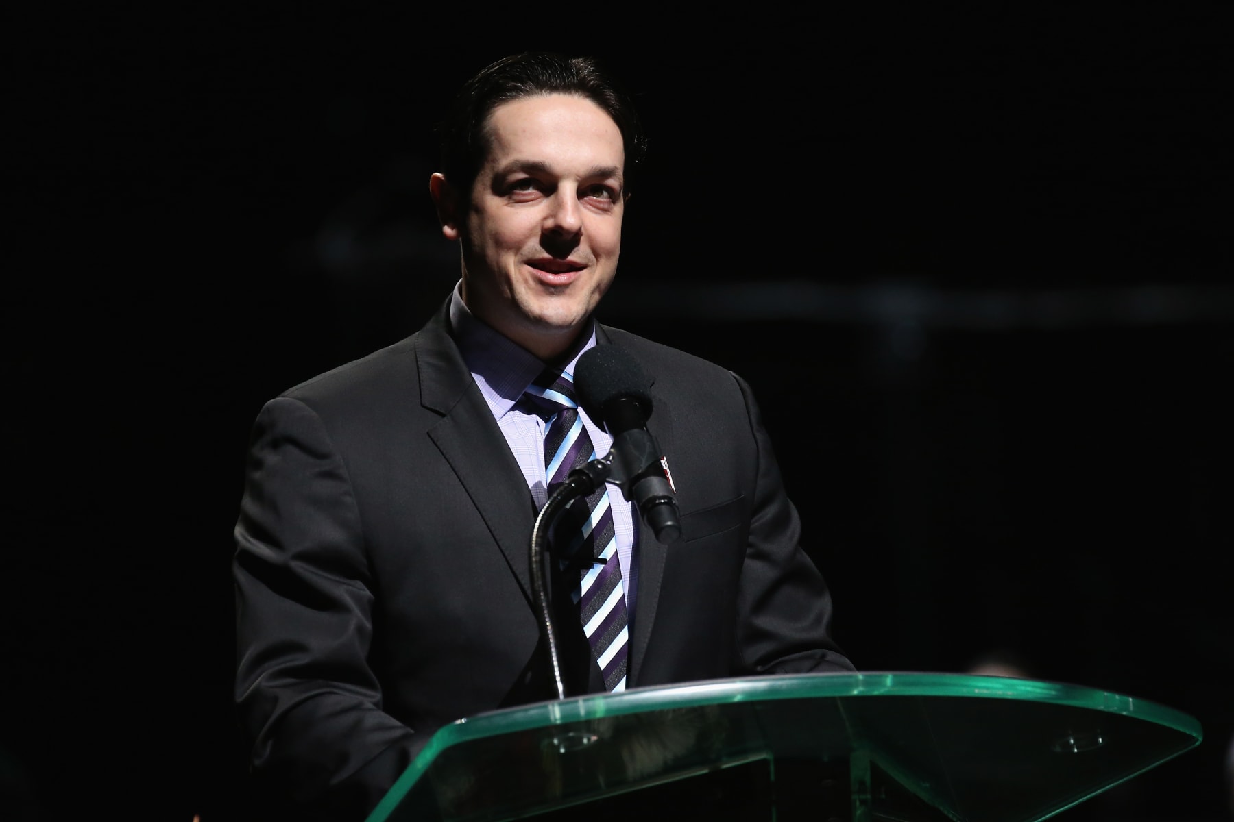 GLENDALE, ARIZONA - FEBRUARY 24:  Former teammate Daniel Briere speaks during a pregame ceremony to honor Shane Doan and retire his jersey at Gila River Arena on February 24, 2019 in Glendale, Arizona. (Photo by Christian Petersen/Getty Images)