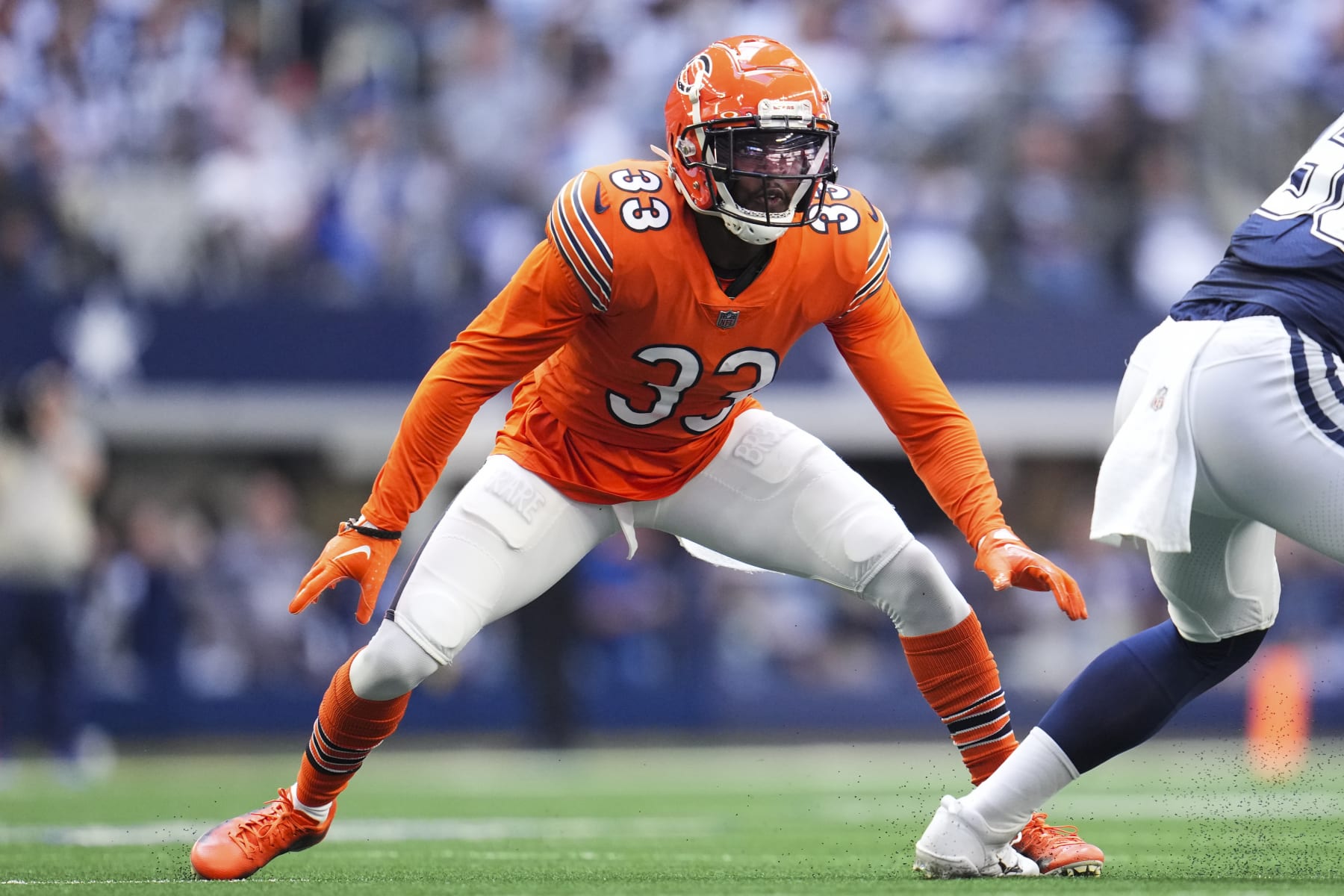 ARLINGTON, TX - OCTOBER 30: Jaylon Johnson #33 of the Chicago Bears defends against the Dallas Cowboys at AT&T Stadium on October 30, 2022 in Arlington, Texas. (Photo by Cooper Neill/Getty Images)