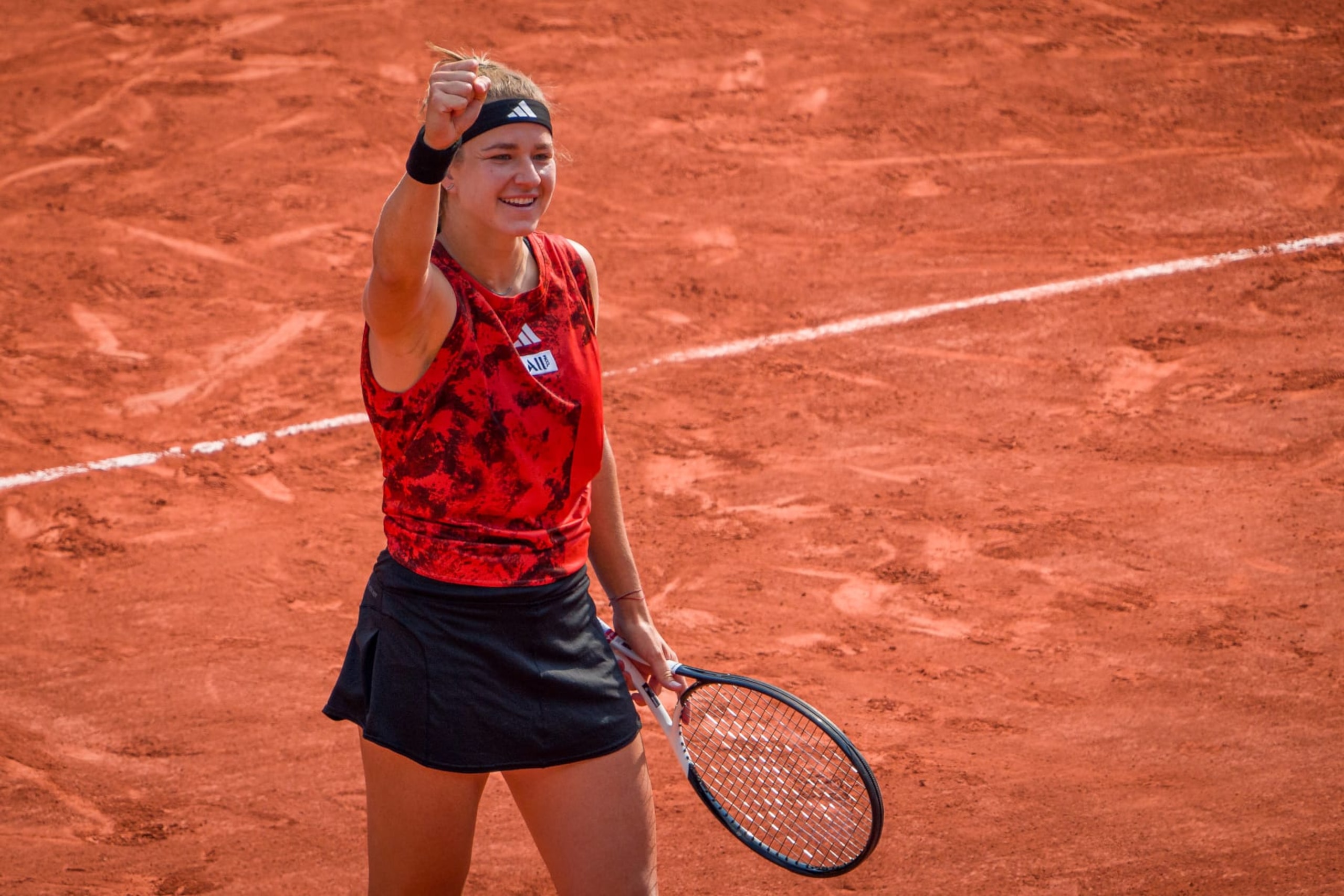 PARIS, FRANCE - JUNE 08: Karolina Muchova of Czech Republic celebrates victory during the Women's Singles Semi Final Round Match against Aryna Sabalenka during Day 12 of the French Open at Roland Garros on June 8, 2023 in Paris, France. (Photo by Andy Cheung/Getty Images)