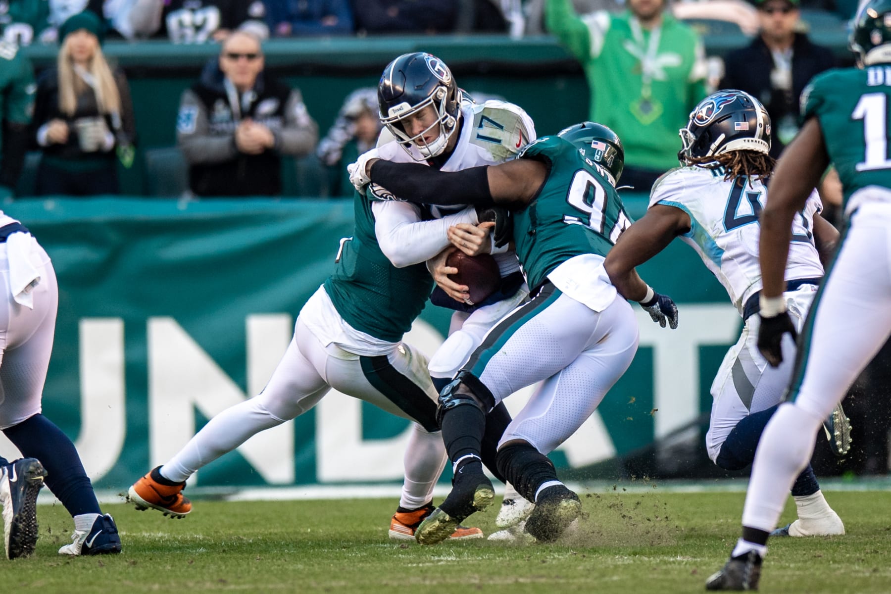 Haason Reddick (left) and Josh Sweat (right)