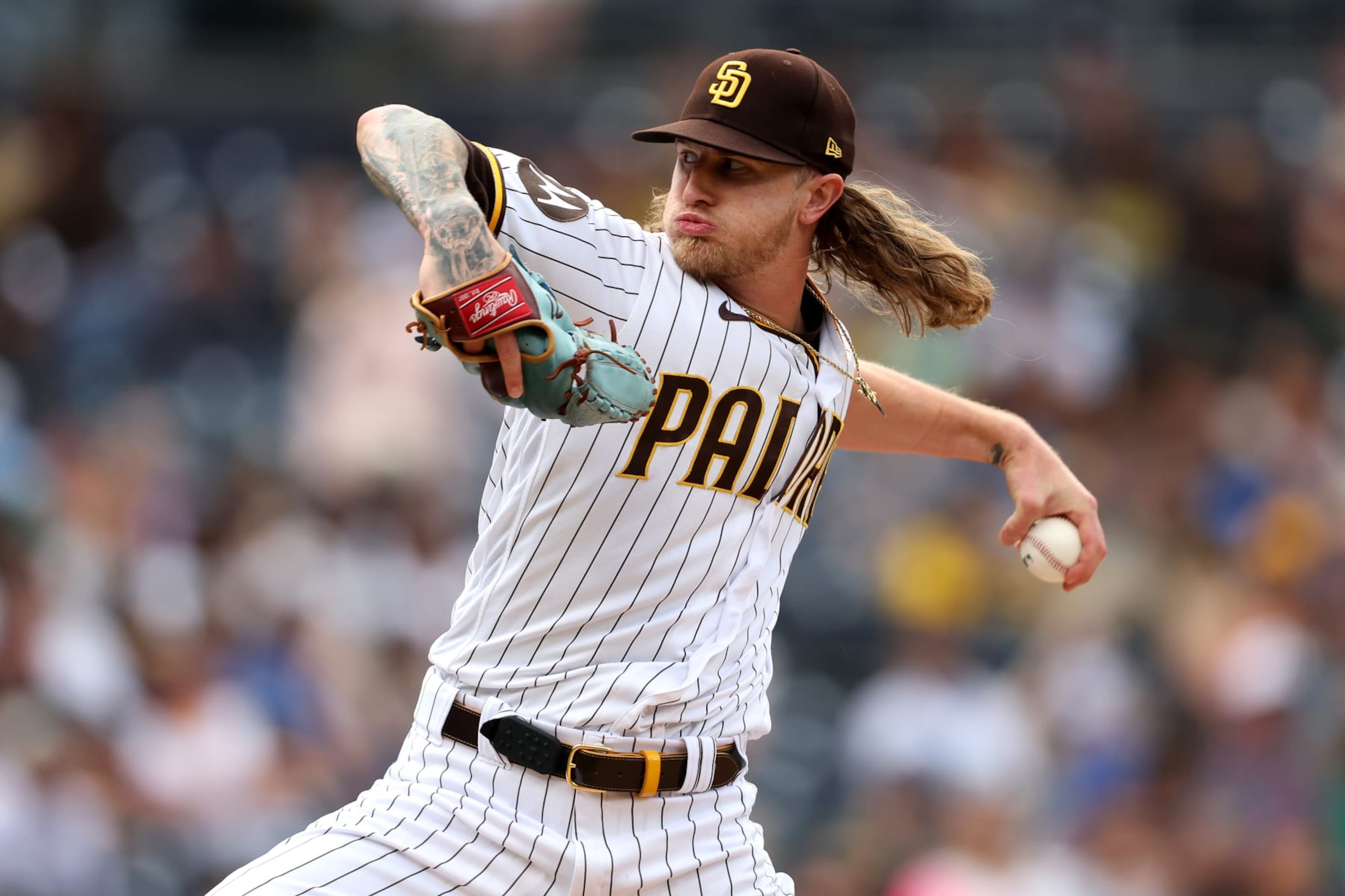 SAN DIEGO, CALIFORNIA - JUNE 07: Josh Hader #71 of the San Diego Padres pitches during a game against the Seattle Mariners at PETCO Park on June 07, 2023 in San Diego, California. (Photo by Sean M. Haffey/Getty Images)
