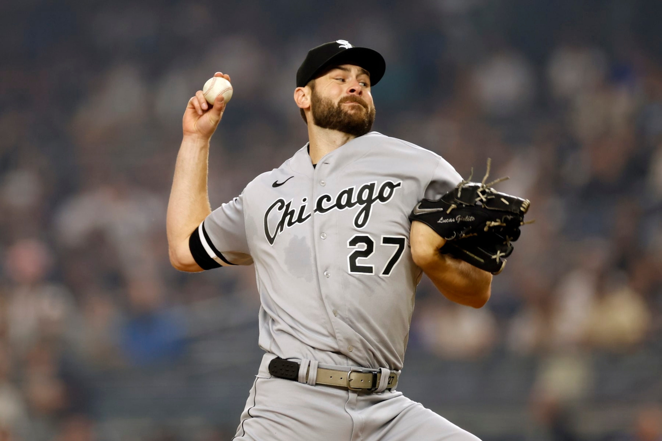 NEW YORK, NEW YORK - JUNE 06: Lucas Giolito #27 of the Chicago White Sox pitches during the first inning against the New York Yankees at Yankee Stadium on June 06, 2023 in the Bronx borough of New York City. (Photo by Sarah Stier/Getty Images)