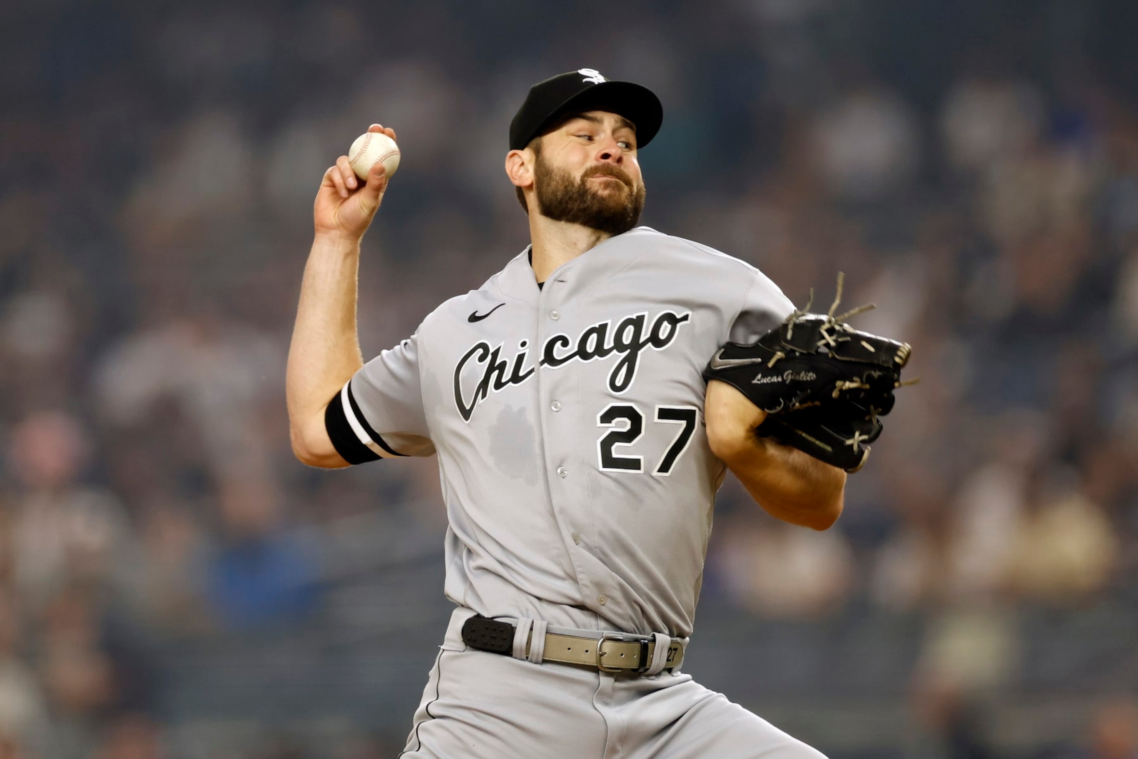 NEW YORK, NEW YORK - JUNE 06: Lucas Giolito #27 of the Chicago White Sox pitches during the first inning against the New York Yankees at Yankee Stadium on June 06, 2023 in the Bronx borough of New York City. (Photo by Sarah Stier/Getty Images) NEW YORK, NEW YORK - JUNE 06: Lucas Giolito #27 of the Chicago White Sox pitches during the first inning against the New York Yankees at Yankee Stadium on June 06, 2023 in the Bronx borough of New York City. (Photo by Sarah Stier/Getty Images)