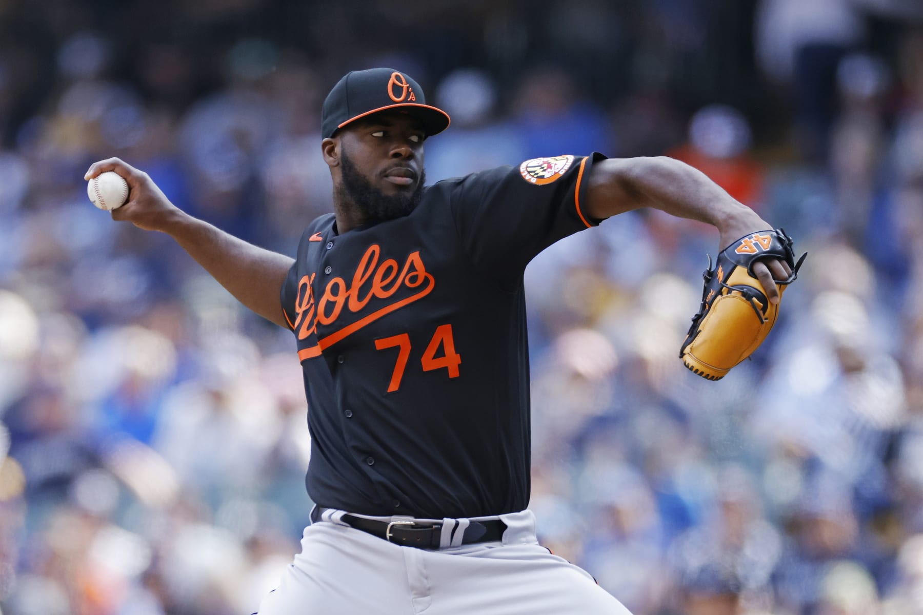 MILWAUKEE, WI - JUNE 08: Baltimore Orioles relief pitcher Felix Bautista (74) delivers a pitch during an MLB game against the Milwaukee Brewers on June 08, 2023 at American Family Field in Milwaukee, Wisconsin. (Photo by Joe Robbins/Icon Sportswire via Getty Images)