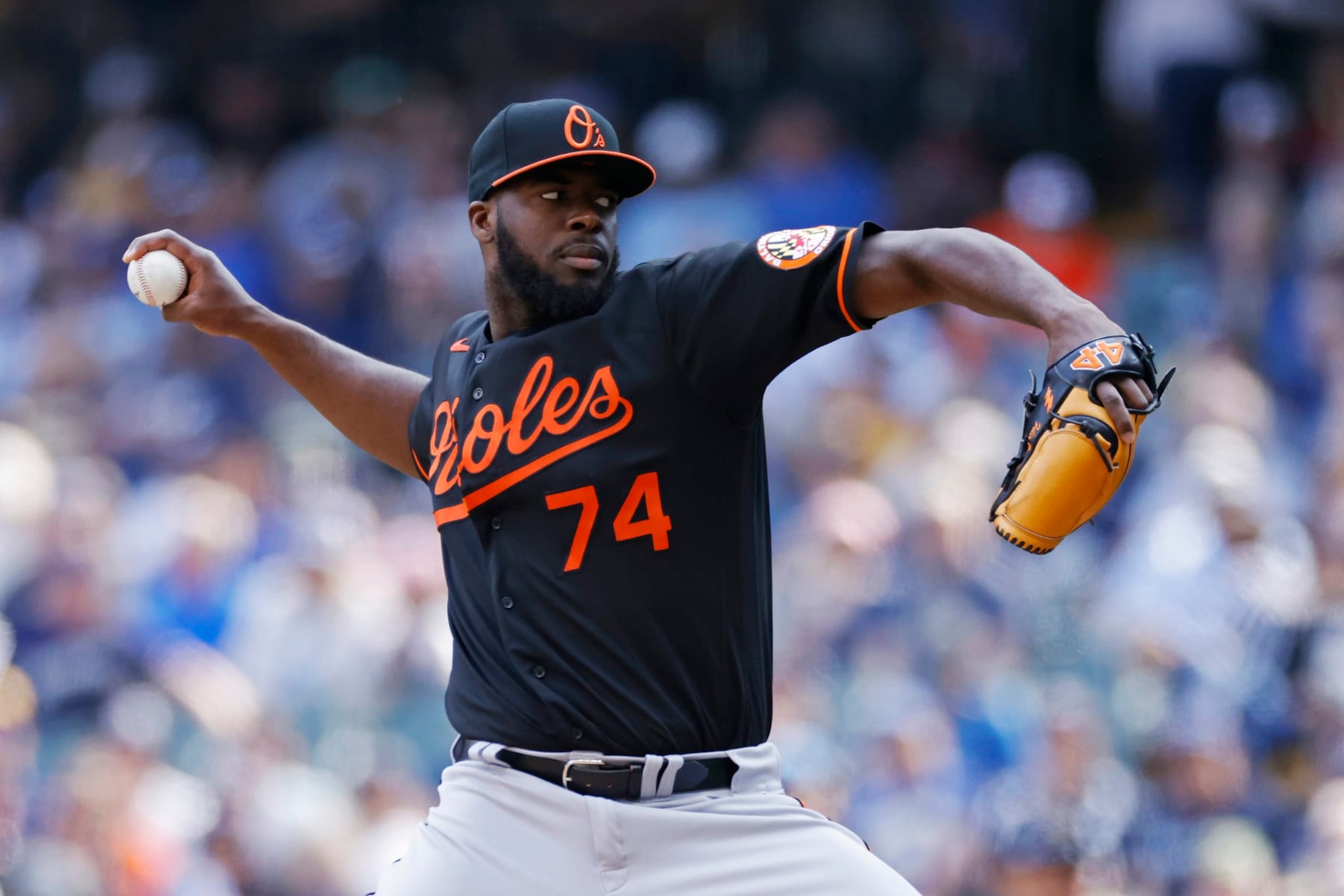 MILWAUKEE, WI - JUNE 08: Baltimore Orioles relief pitcher Felix Bautista (74) delivers a pitch during an MLB game against the Milwaukee Brewers on June 08, 2023 at American Family Field in Milwaukee, Wisconsin. (Photo by Joe Robbins/Icon Sportswire via Getty Images)