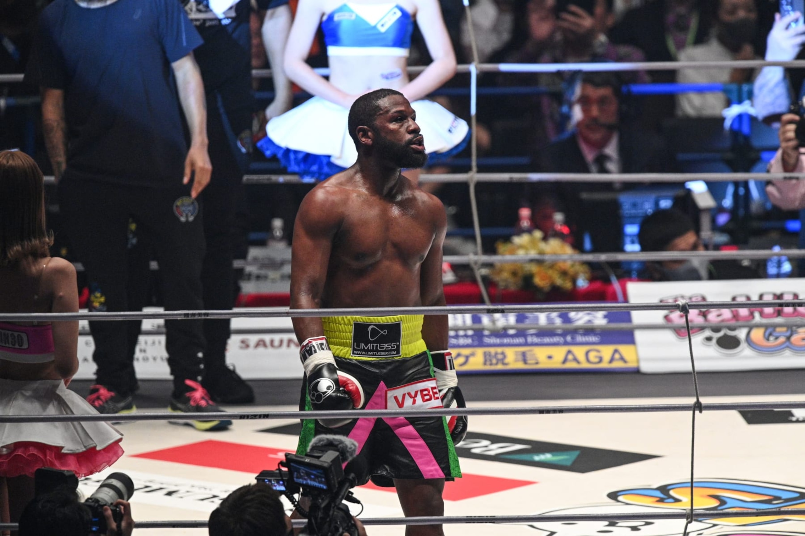 US boxer Floyd Mayweather (C) reacts after his victory over Japanese mixed martial artist Mikuru Asakura in the second round of their exhibition boxing match at the Saitama Super Arena in Saitama on September 25, 2022. (Photo by Philip FONG / AFP) (Photo by PHILIP FONG/AFP via Getty Images)