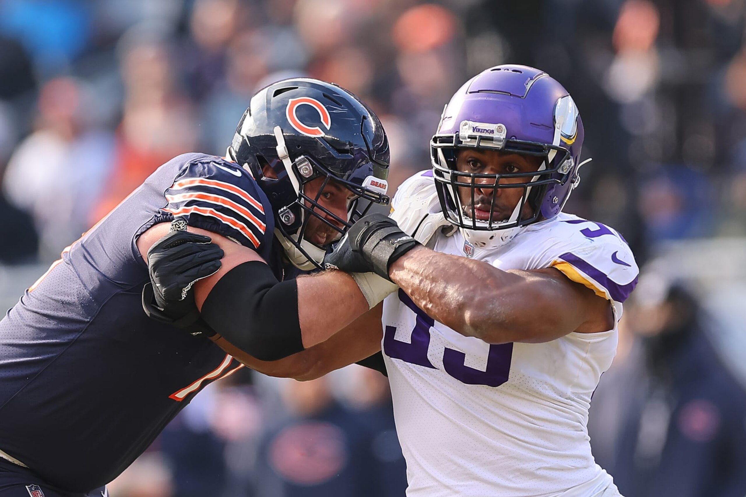 CHICAGO, ILLINOIS - JANUARY 08: Danielle Hunter #99 of the Minnesota Vikings rushes the quarterback against the Chicago Bears at Soldier Field on January 08, 2023 in Chicago, Illinois. (Photo by Michael Reaves/Getty Images)
