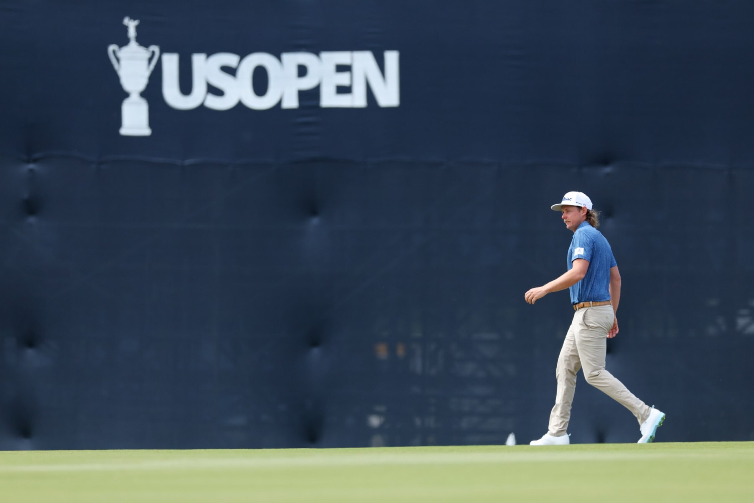LOS ANGELES, CALIFORNIA - JUNE 12:  Cameron Smith of Australia walks on the first hole during a practice round prior to the 123rd U.S. Open Championship at The Los Angeles Country Club on June 12, 2023 in Los Angeles, California. (Photo by Andrew Redington/Getty Images)