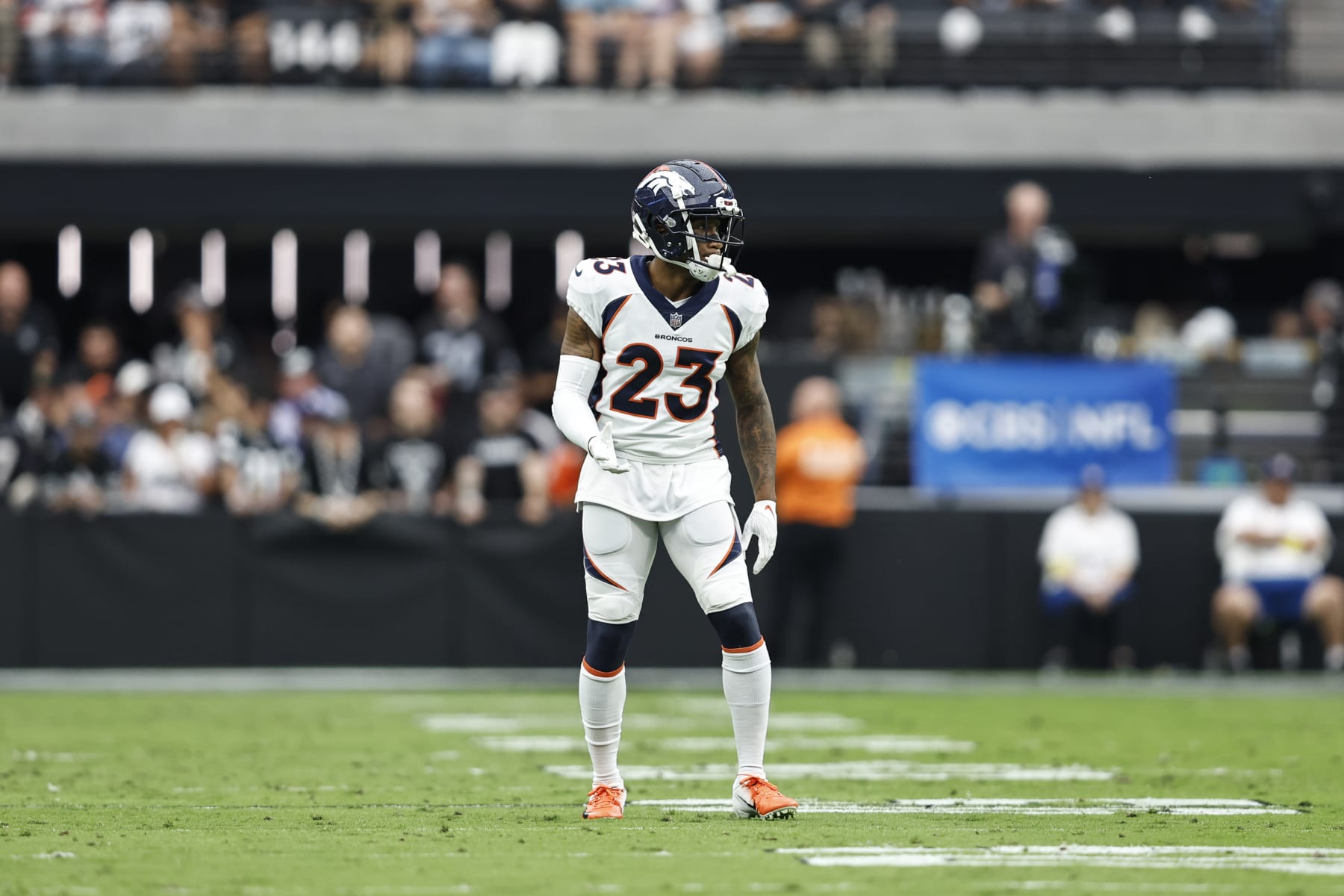 LAS VEGAS, NEVADA - OCTOBER 02: Ronald Darby #23 of the Denver Broncos lines up during an NFL football game between the Las Vegas Raiders and the Denver Broncos at Allegiant Stadium on October 02, 2022 in Las Vegas, Nevada. (Photo by Michael Owens/Getty Images)