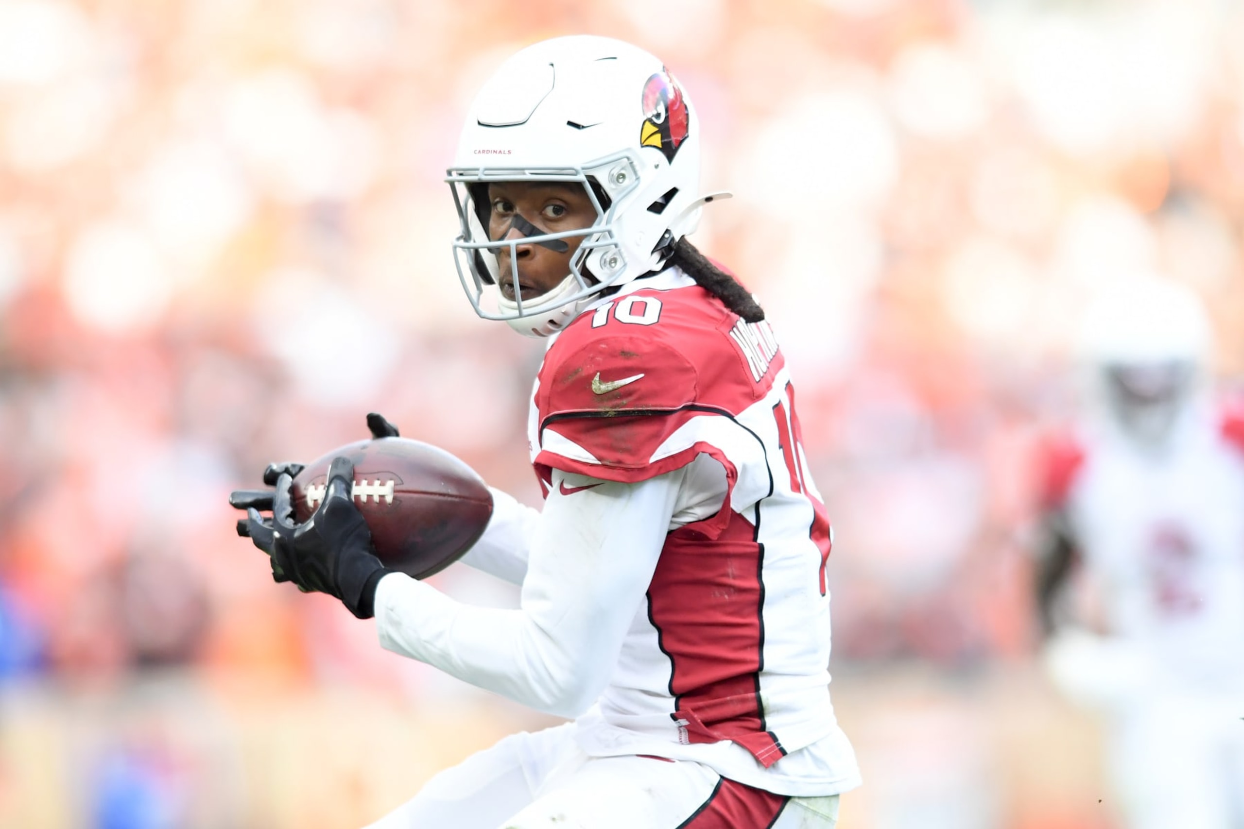 CLEVELAND, OHIO - OCTOBER 17: DeAndre Hopkins #10 of the Arizona Cardinals catches a pass during the second quarter against the Cleveland Browns at FirstEnergy Stadium on October 17, 2021 in Cleveland, Ohio. (Photo by Nick Cammett/Getty Images)