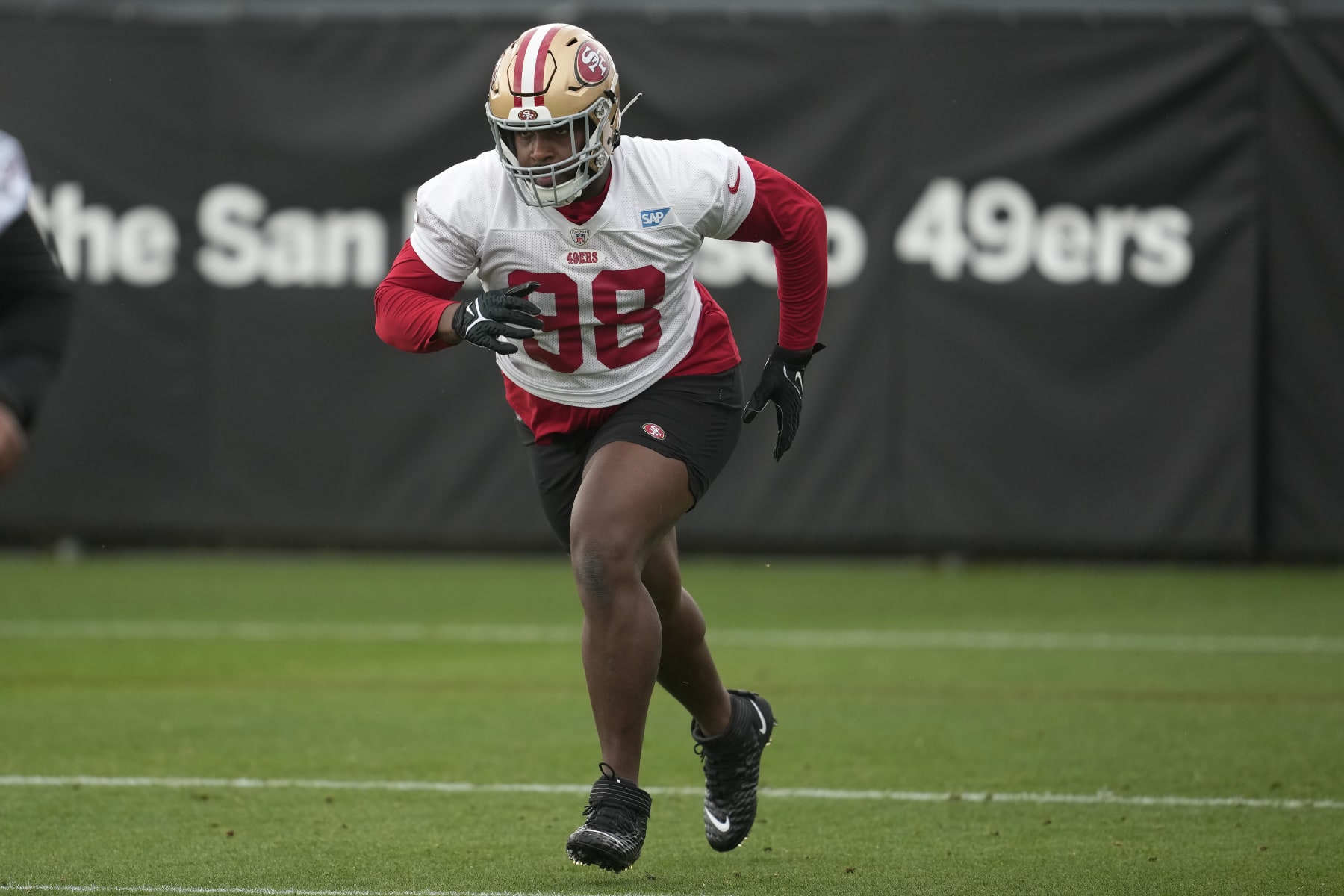 San Francisco 49ers' Javon Hargrave takes part in an NFL football practice in Santa Clara, Calif., Tuesday, June 6, 2023. (AP Photo/Jeff Chiu)