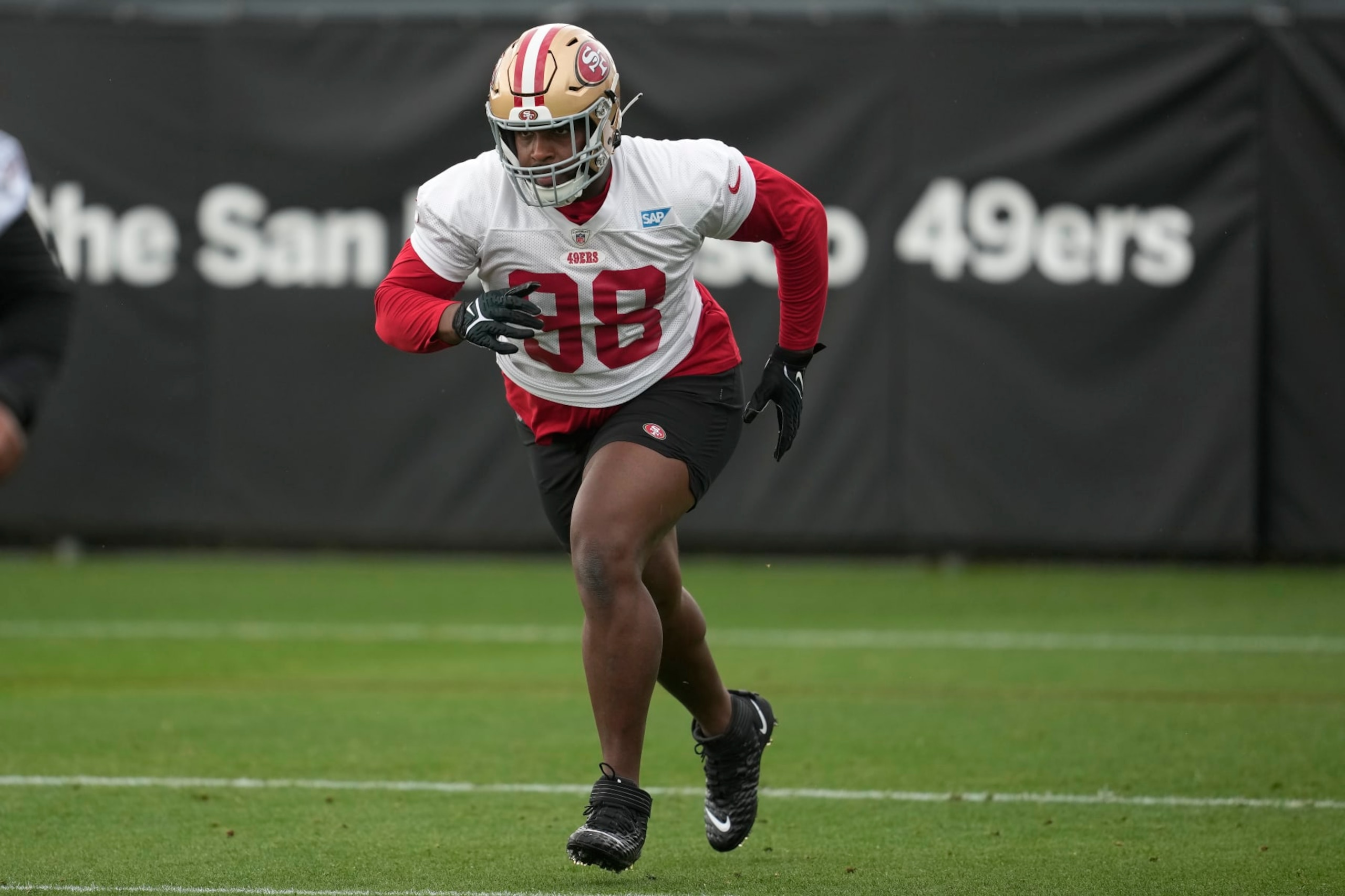 San Francisco 49ers' Javon Hargrave takes part in an NFL football practice in Santa Clara, Calif., Tuesday, June 6, 2023. (AP Photo/Jeff Chiu)