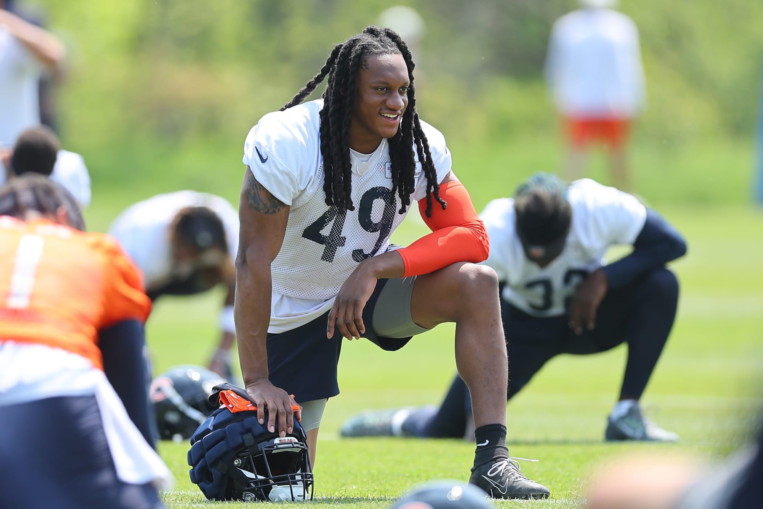 LAKE FOREST, ILLINOIS - MAY 23: Tremaine Edmunds #49 of the Chicago Bears stretches during OTAs at Halas Hall on May 23, 2023 in Lake Forest, Illinois. (Photo by Michael Reaves/Getty Images)