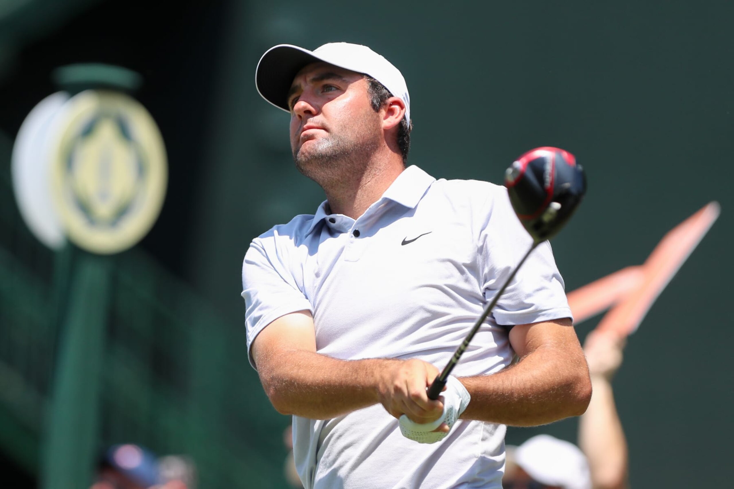 DUBLIN, OH - JUNE 04: Scottie Scheffler watches his tee shot on the 15th hole during the final round of The Memorial Tournament presented by Workday at Muirfield Village Country Club on June 4, 2023 in Dublin, OH. (Photo by Ian Johnson/Icon Sportswire via Getty Images)