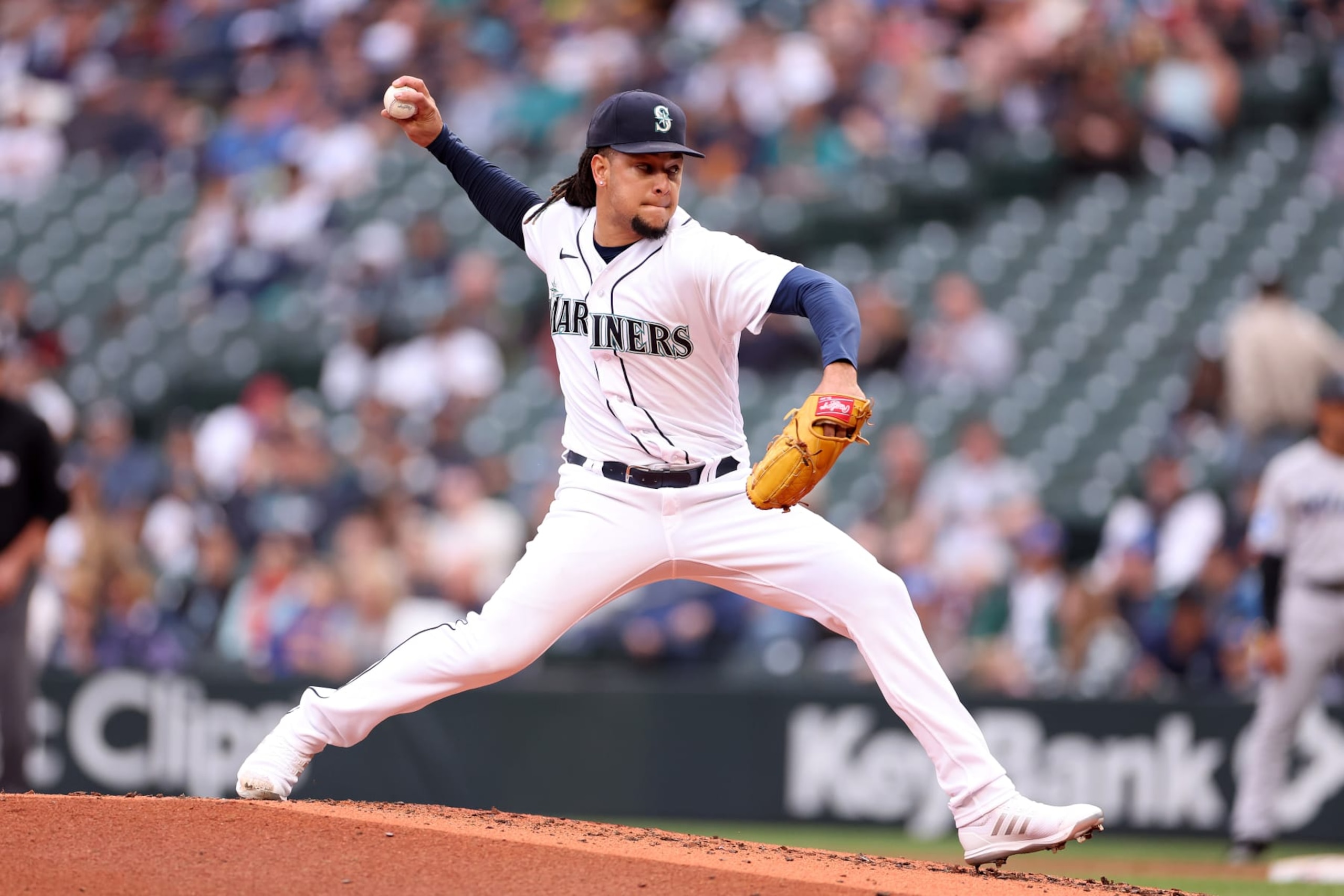 SEATTLE, WASHINGTON - JUNE 14: Luis Castillo #58 of the Seattle Mariners pitches during the second inning against the Miami Marlins at T-Mobile Park on June 14, 2023 in Seattle, Washington. (Photo by Steph Chambers/Getty Images)