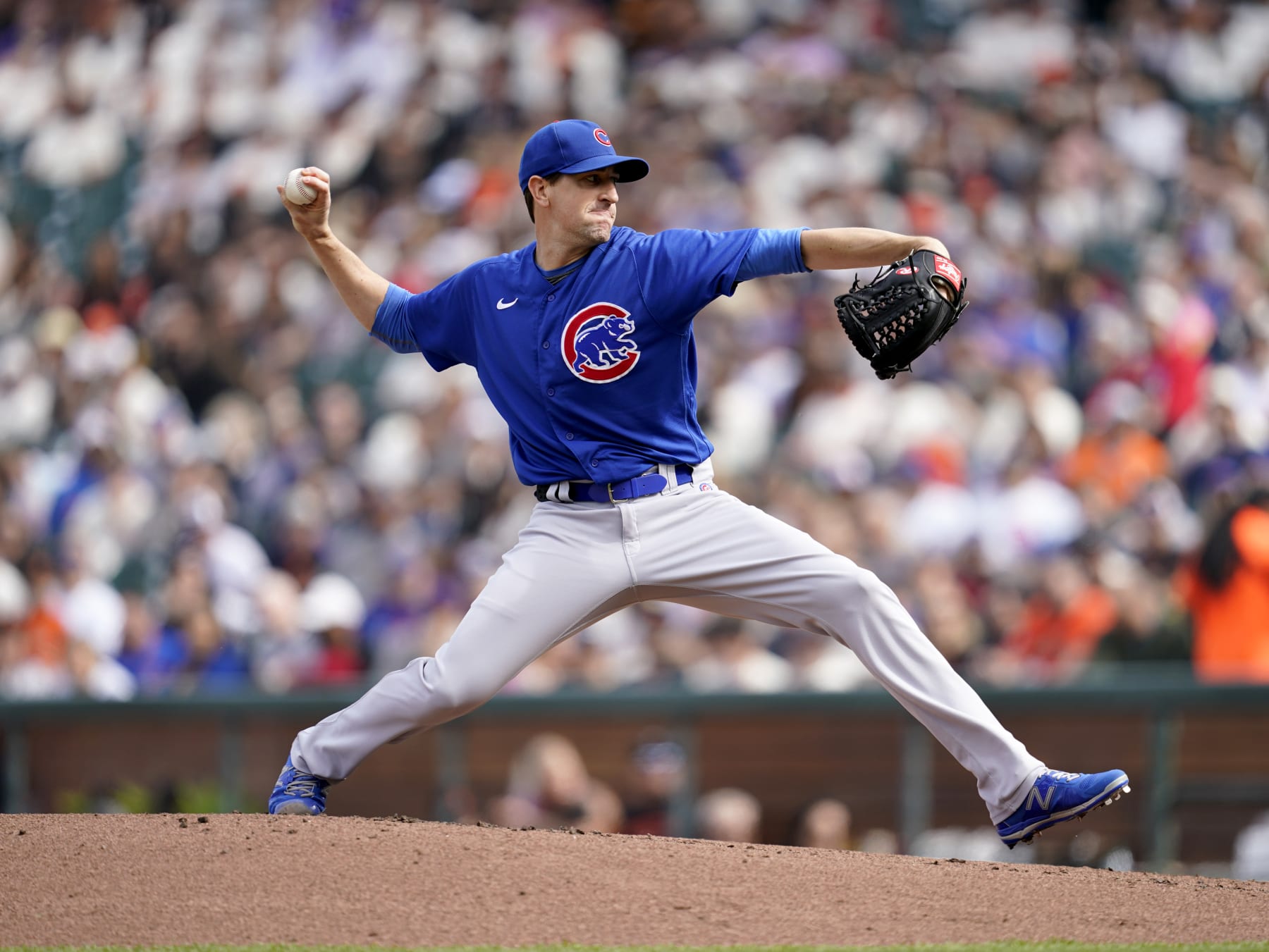 SAN FRANCISCO, CALIFORNIA - JUNE 10: Kyle Hendricks #28 of the Chicago Cubs pitches in the first inning against the San Francisco Giants at Oracle Park on June 10, 2023 in San Francisco, California. (Photo by Brandon Vallance/Getty Images)