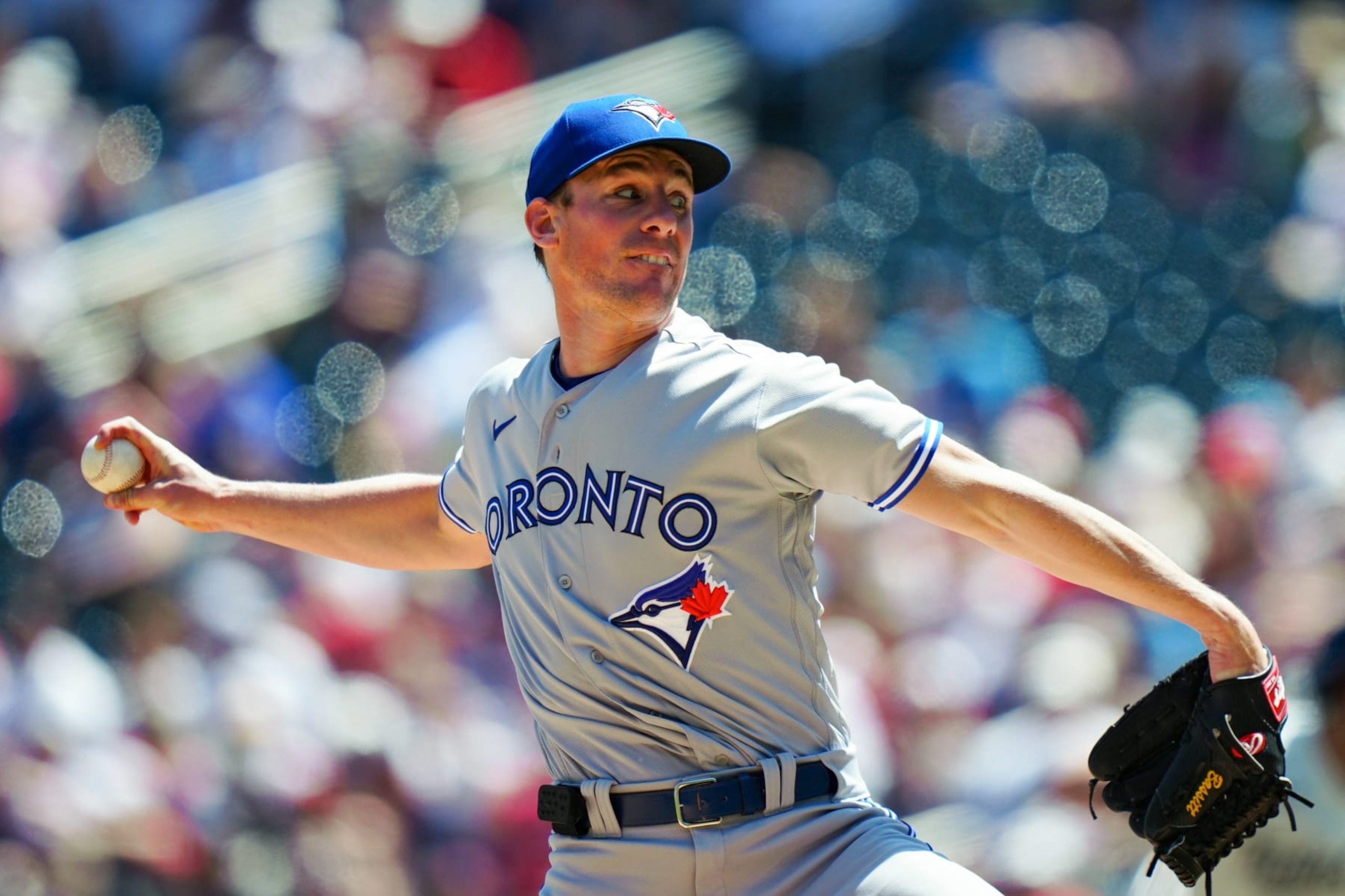 MINNEAPOLIS, MN - MAY 27:   Chris Bassitt #40 of the Toronto Blue Jays pitches in the third inning during the game between the Toronto Blue Jays and the Minnesota Twins at Target Field on Saturday, May 27, 2023 in Minneapolis, Minnesota. (Photo by Daniel Shirey/MLB Photos via Getty Images)
