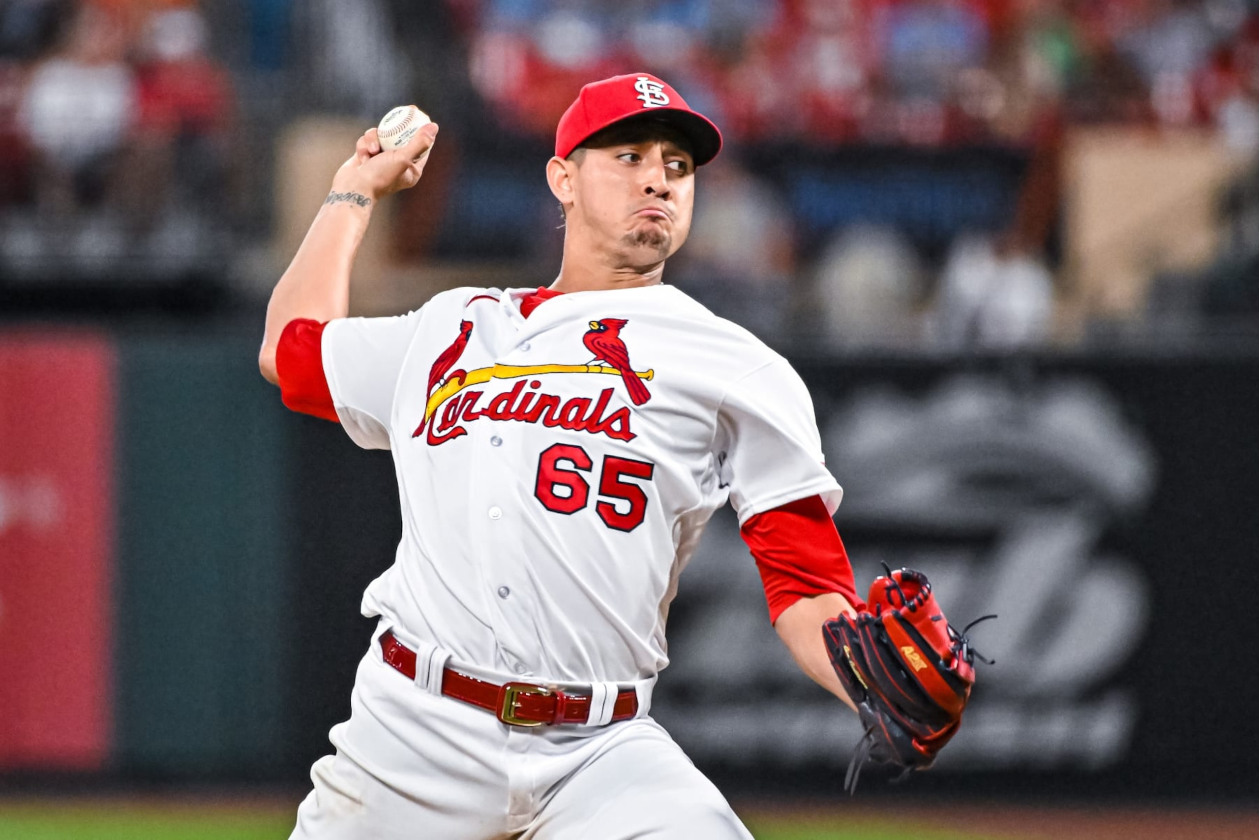 ST. LOUIS, MO - MAY 17: St. Louis Cardinals relief pitcher Giovanny Gallegos (65) throws a pitch during a game between the Milwaukee Brewers and the St. Louis Cardinals on May 17, 2022, at Busch Stadium in St. Louis MO (Photo by Rick Ulreich/Icon Sportswire via Getty Images)