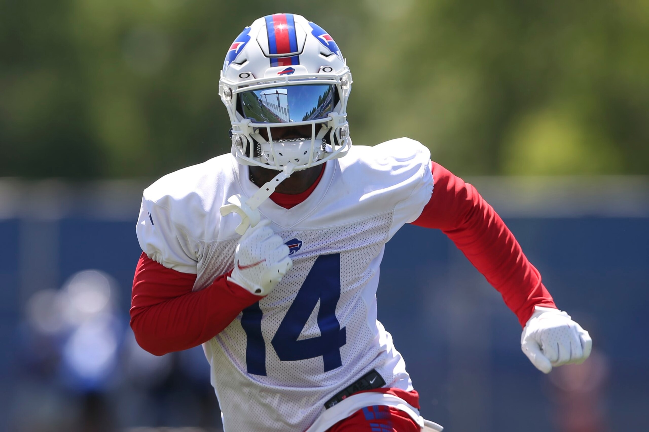 ORCHARD PARK, NEW YORK - JUNE 14: Stefon Diggs of the Buffalo Bills runs drills during Bills mini camp on June 14, 2022 in Orchard Park, New York. (Photo by Joshua Bessex/Getty Images)
