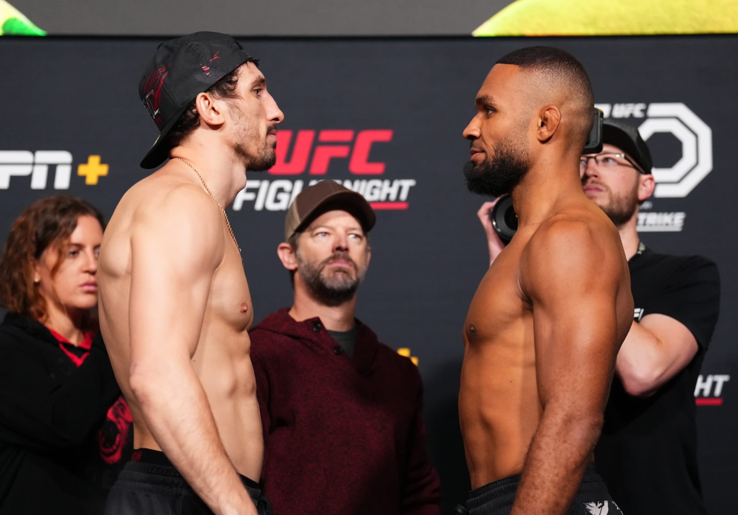Armen Petrosyan faces off against Christian Leroy Duncan