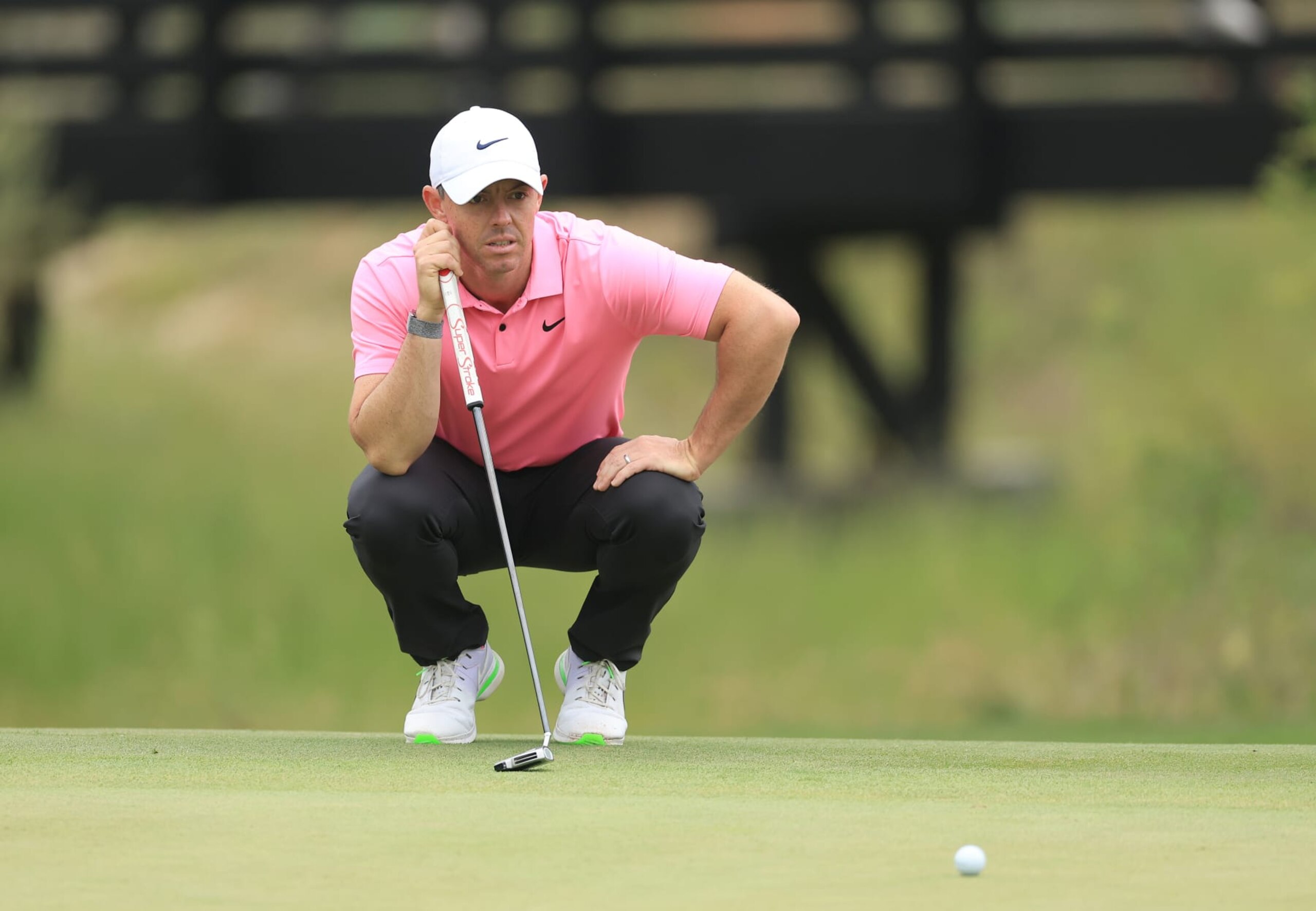 LOS ANGELES, CALIFORNIA - JUNE 16: Rory McIlroy of Northern Ireland lines up a putt on the second hole during the second round of the 123rd U.S. Open Championship at The Los Angeles Country Club on June 16, 2023 in Los Angeles, California. (Photo by David Cannon/Getty Images)