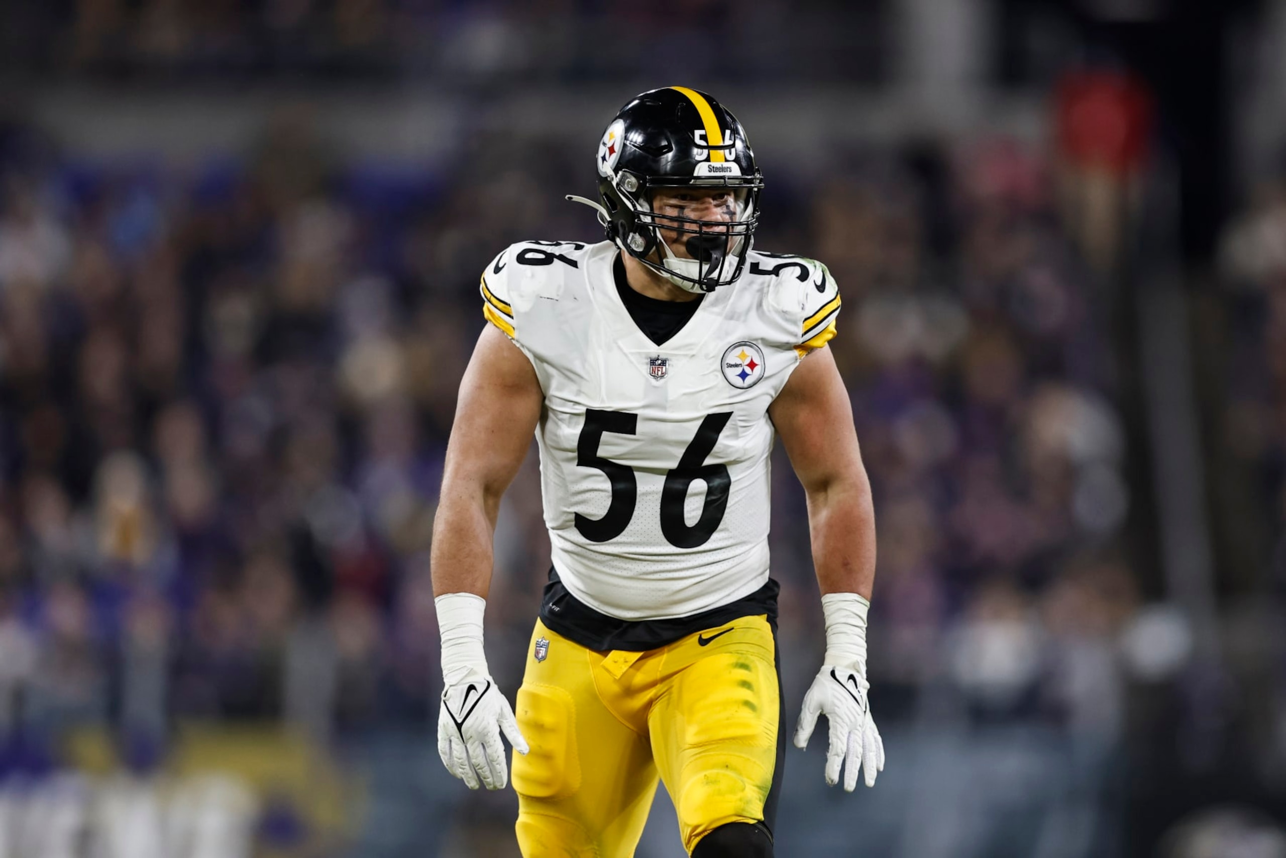 BALTIMORE, MARYLAND - JANUARY 01: Alex Highsmith #56 of the Pittsburgh Steelers lines up during an NFL football game between the Baltimore Ravens and the Pittsburgh Steelers at M&T Bank Stadium on January 01, 2023 in Baltimore, Maryland. (Photo by Michael Owens/Getty Images)