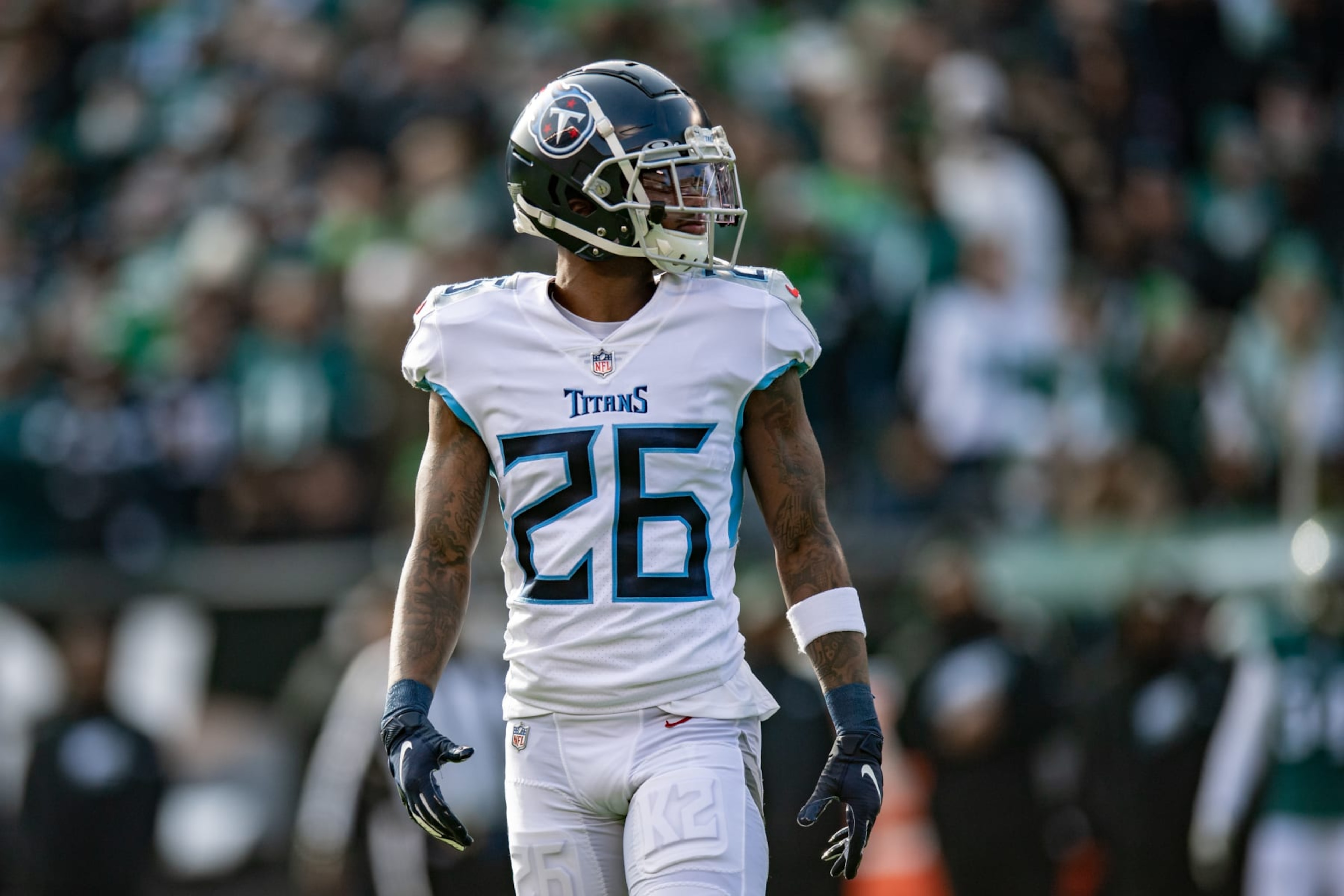 PHILADELPHIA, PA - DECEMBER 04: Tennessee Titans cornerback Kristian Fulton (26) during the National Football League game between the Tennessee Titans and Philadelphia Eagles on December 4, 2022 at Lincoln Financial Field in Philadelphia, PA (Photo by John Jones/Icon Sportswire via Getty Images)
