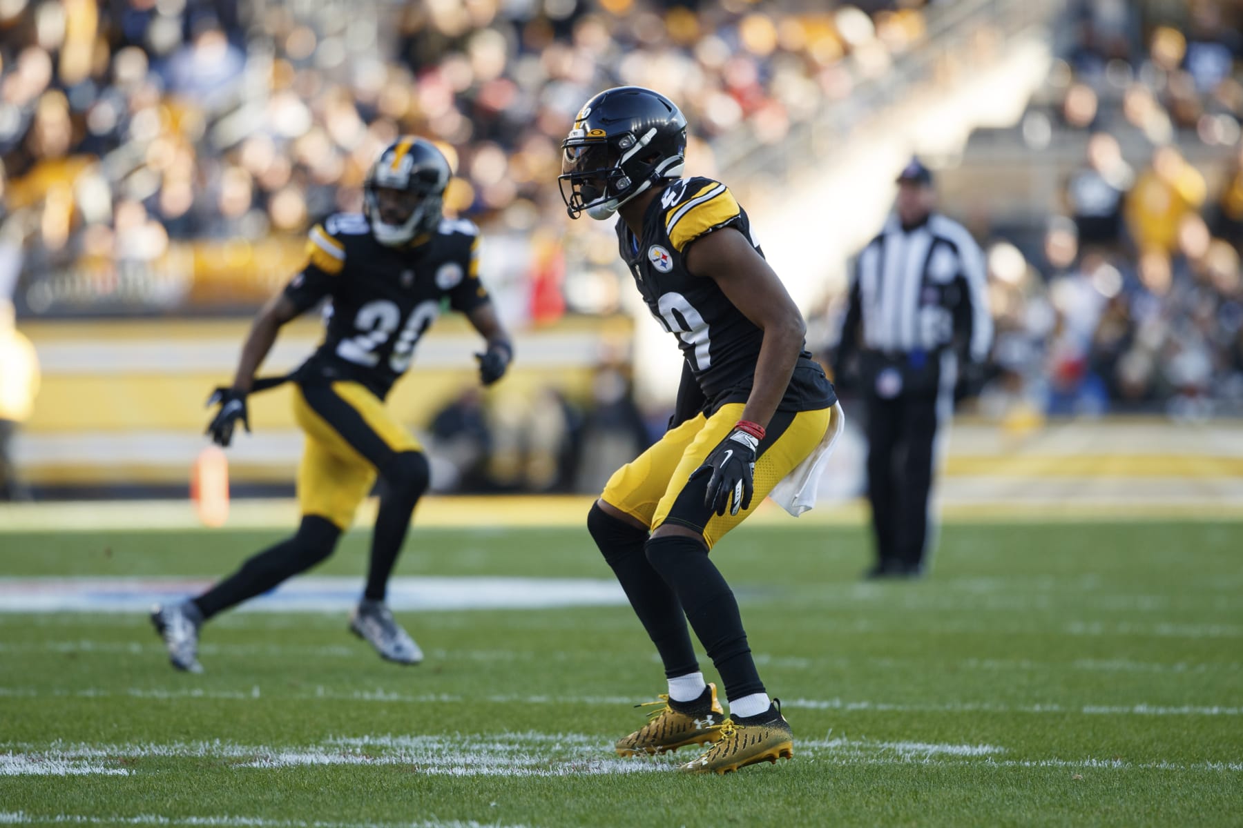 Pittsburgh Steelers cornerback Levi Wallace (29) defends during an NFL football game, Sunday, Jan. 8, 2023, in Pittsburgh, PA. (AP Photo/Matt Durisko)