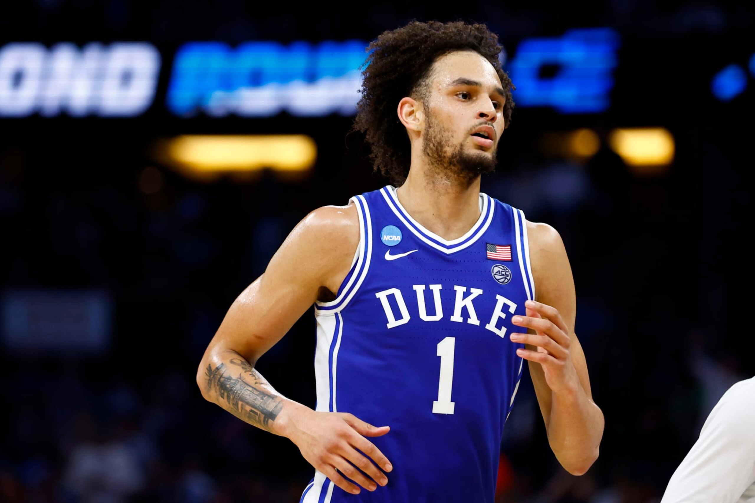 ORLANDO, FLORIDA - MARCH 18: Dereck Lively II #1 of the Duke Blue Devils looks on against the Tennessee Volunteers during the first half of the game in the second round of the NCAA Men's Basketball Tournament at Amway Center on March 18, 2023 in Orlando, Florida. (Photo by Kevin Sabitus/Getty Images)