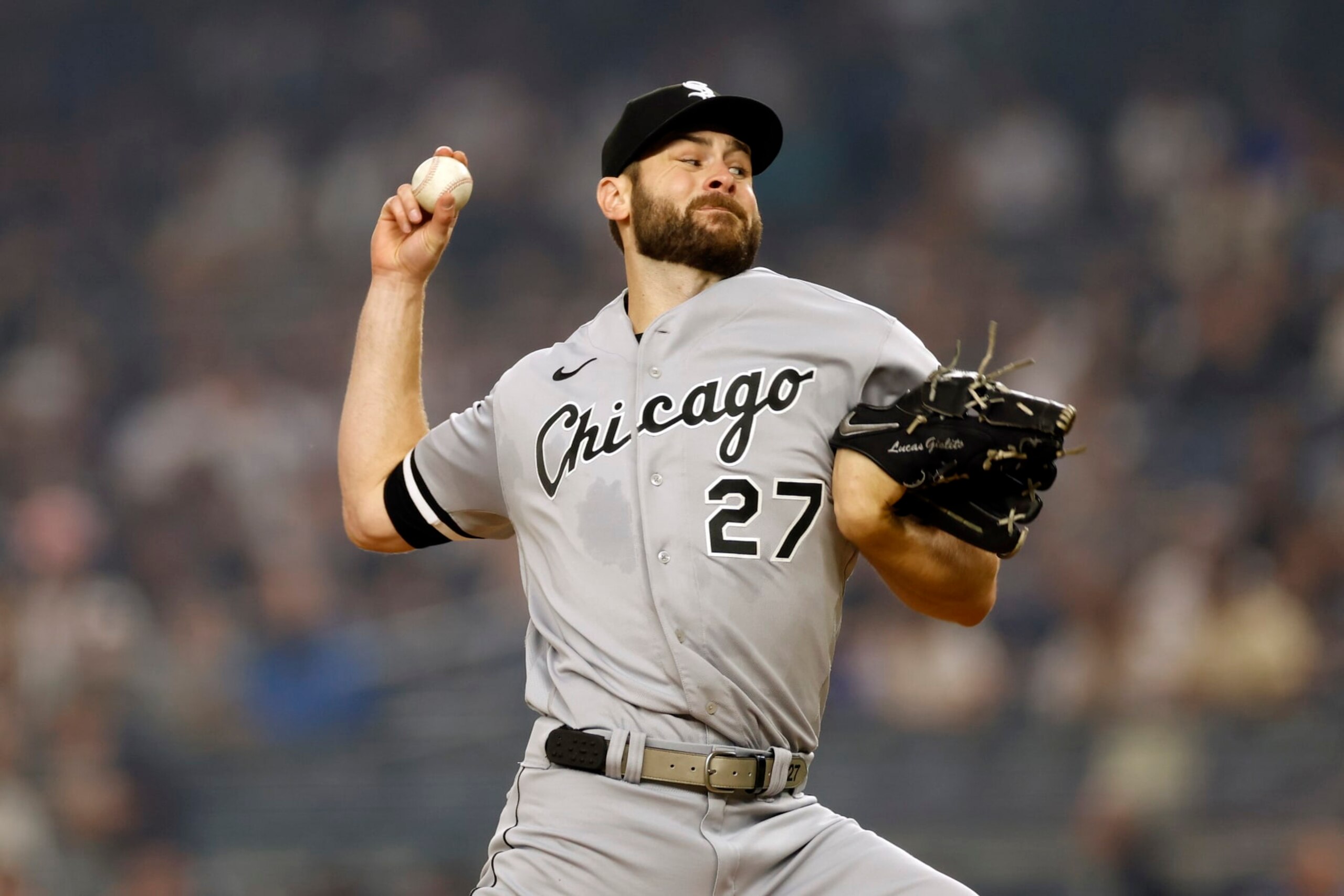 NEW YORK, NEW YORK - JUNE 06: Lucas Giolito #27 of the Chicago White Sox pitches during the first inning against the New York Yankees at Yankee Stadium on June 06, 2023 in the Bronx borough of New York City. (Photo by Sarah Stier/Getty Images)