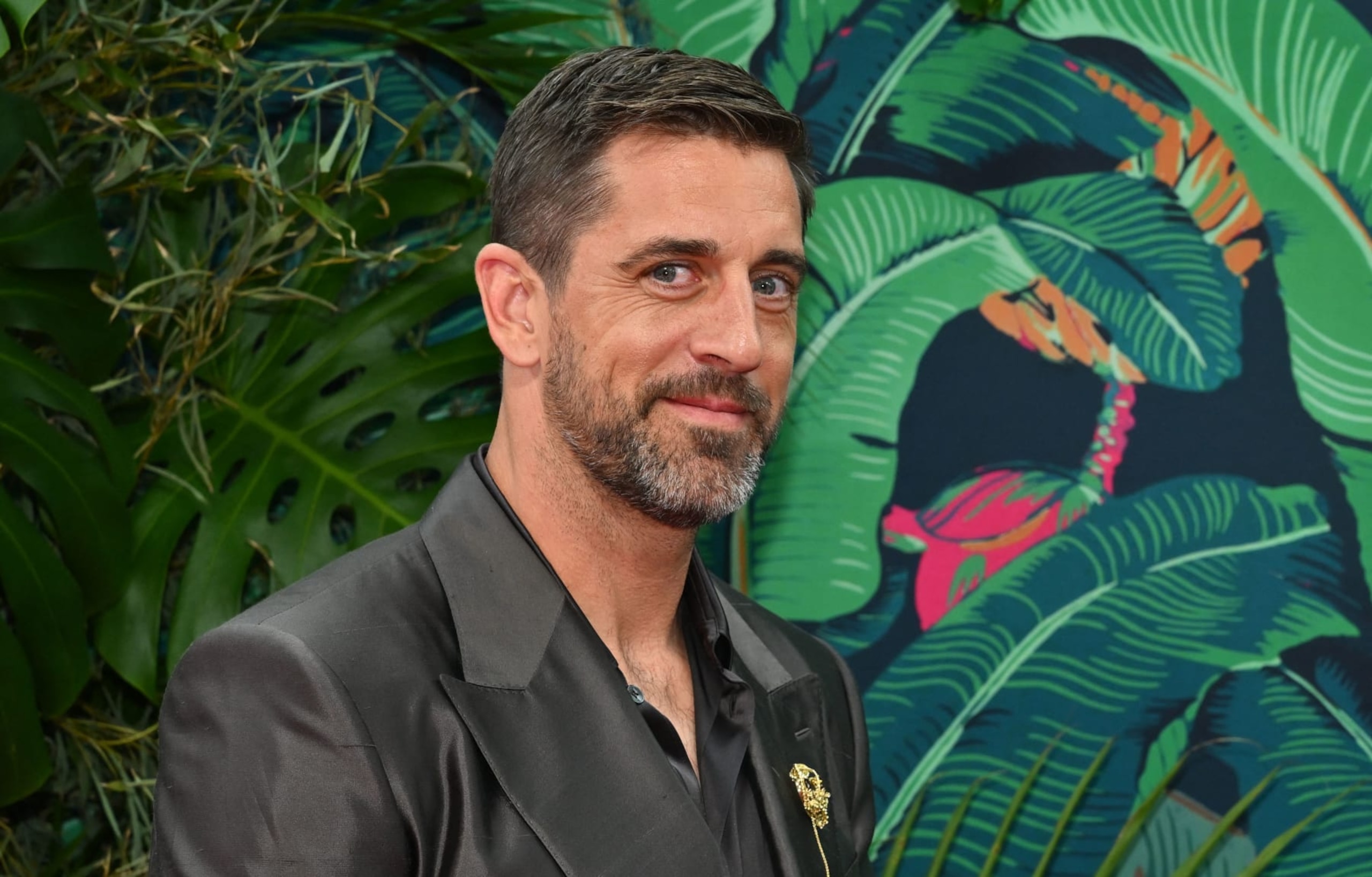 Football quarterback Aaron Rodgers arrives for the 76th Tony Awards at the United Palace in New York City on June 11, 2023. (Photo by ANGELA WEISS / AFP) (Photo by ANGELA WEISS/AFP via Getty Images)