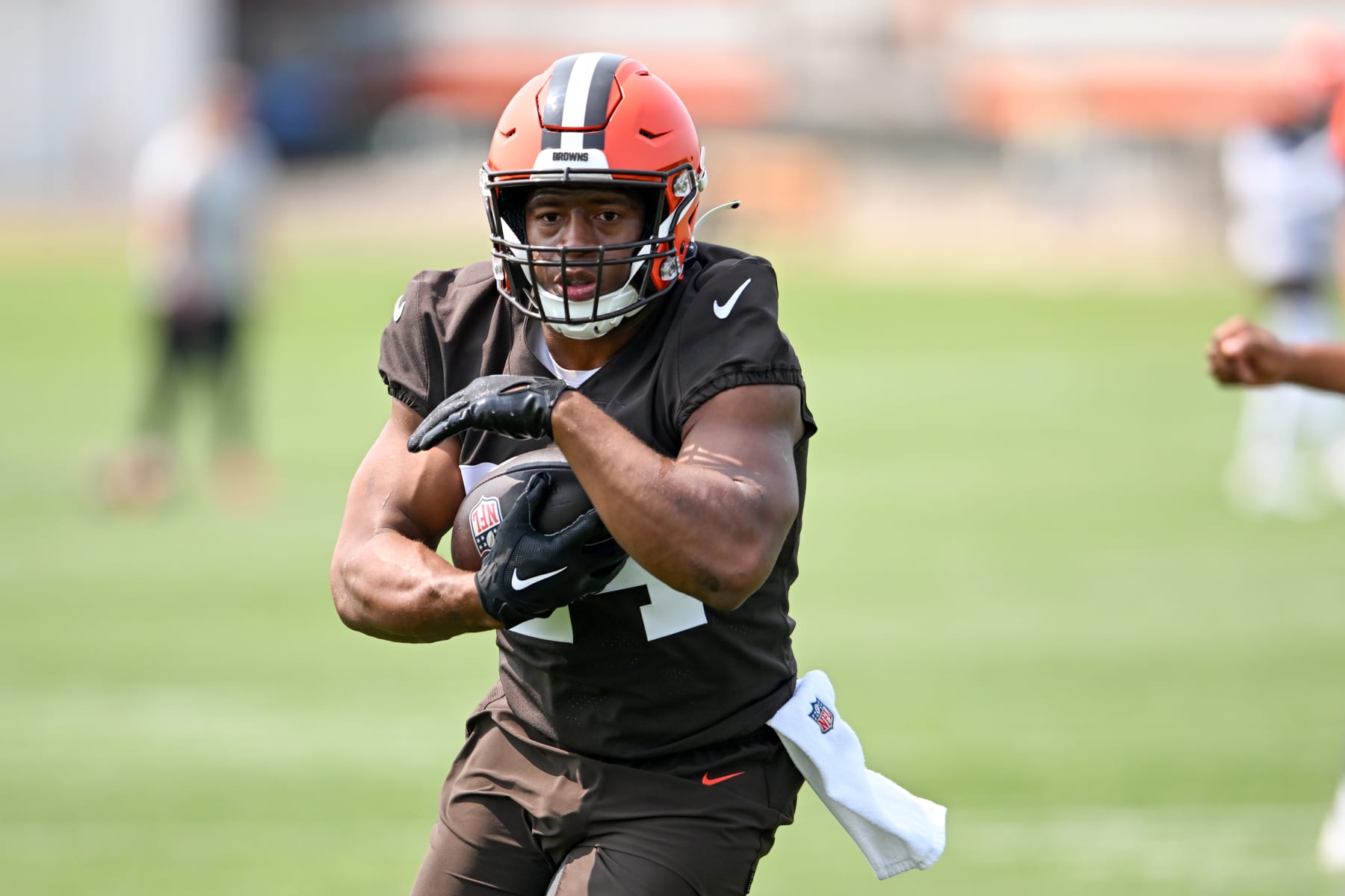 BEREA, OHIO - JUNE 07: Nick Chubb #24 of the Cleveland Browns runs a drill during the Cleveland Browns mandatory veteran minicamp at CrossCountry Mortgage Campus on June 07, 2023 in Berea, Ohio. (Photo by Nick Cammett/Diamond Images via Getty Images)
